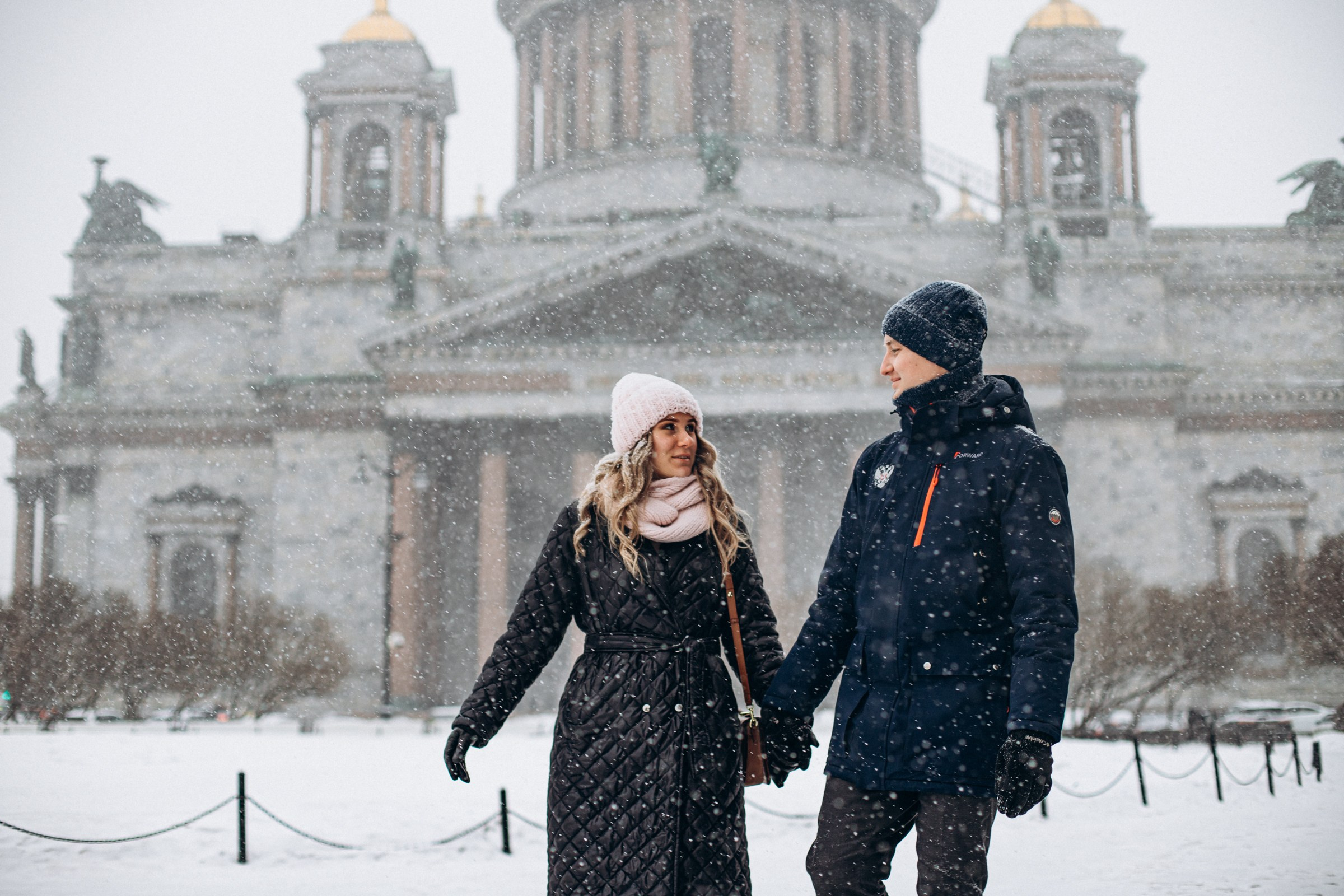 Юрий и Ирина в феврале. Фотопрогулка в Петербурге. Индивидуальный и семейный фотограф в Санкт-Петербурге