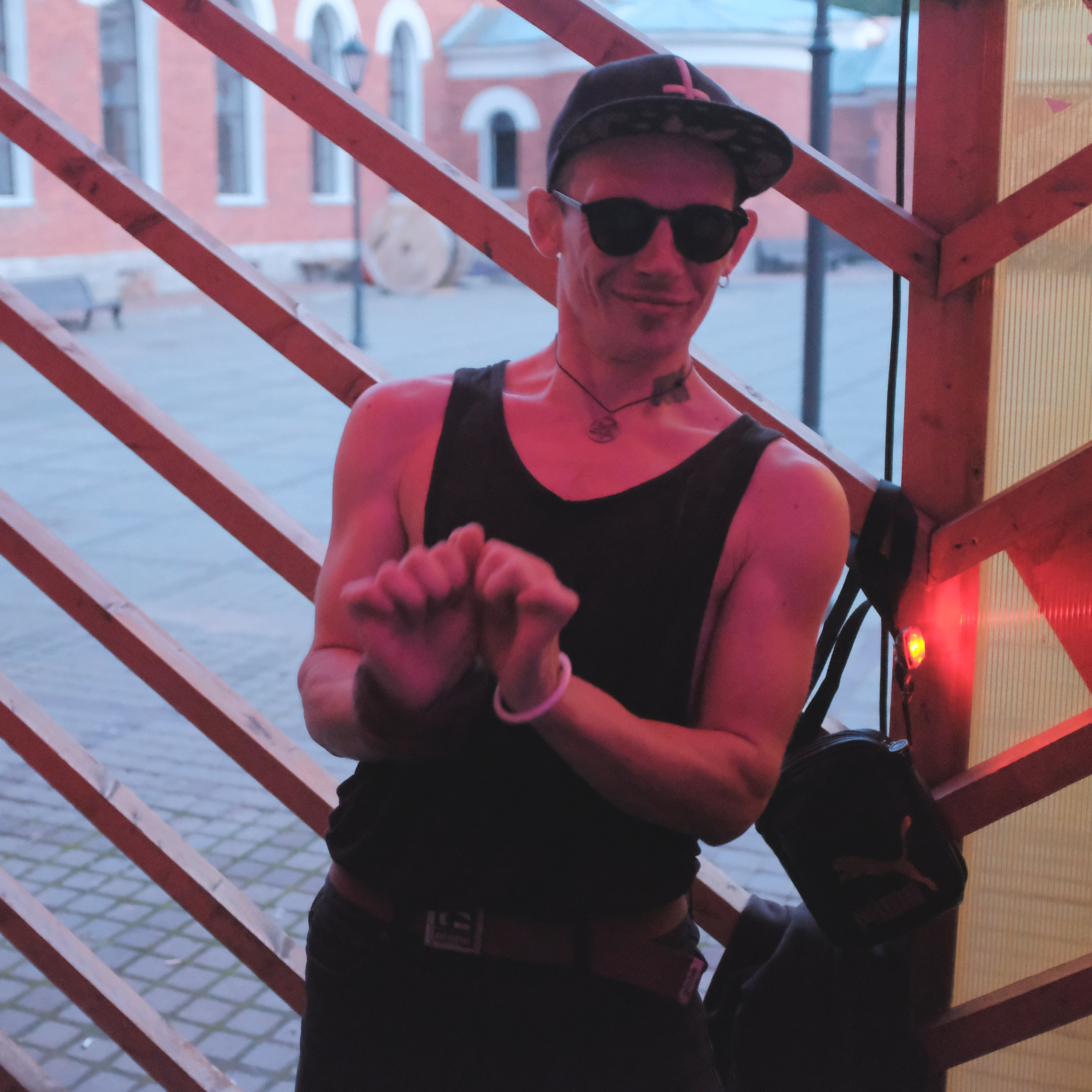 Мир2/16.08.2025. Репортажный фотограф в Санкт-Петербурге Даниил Могута