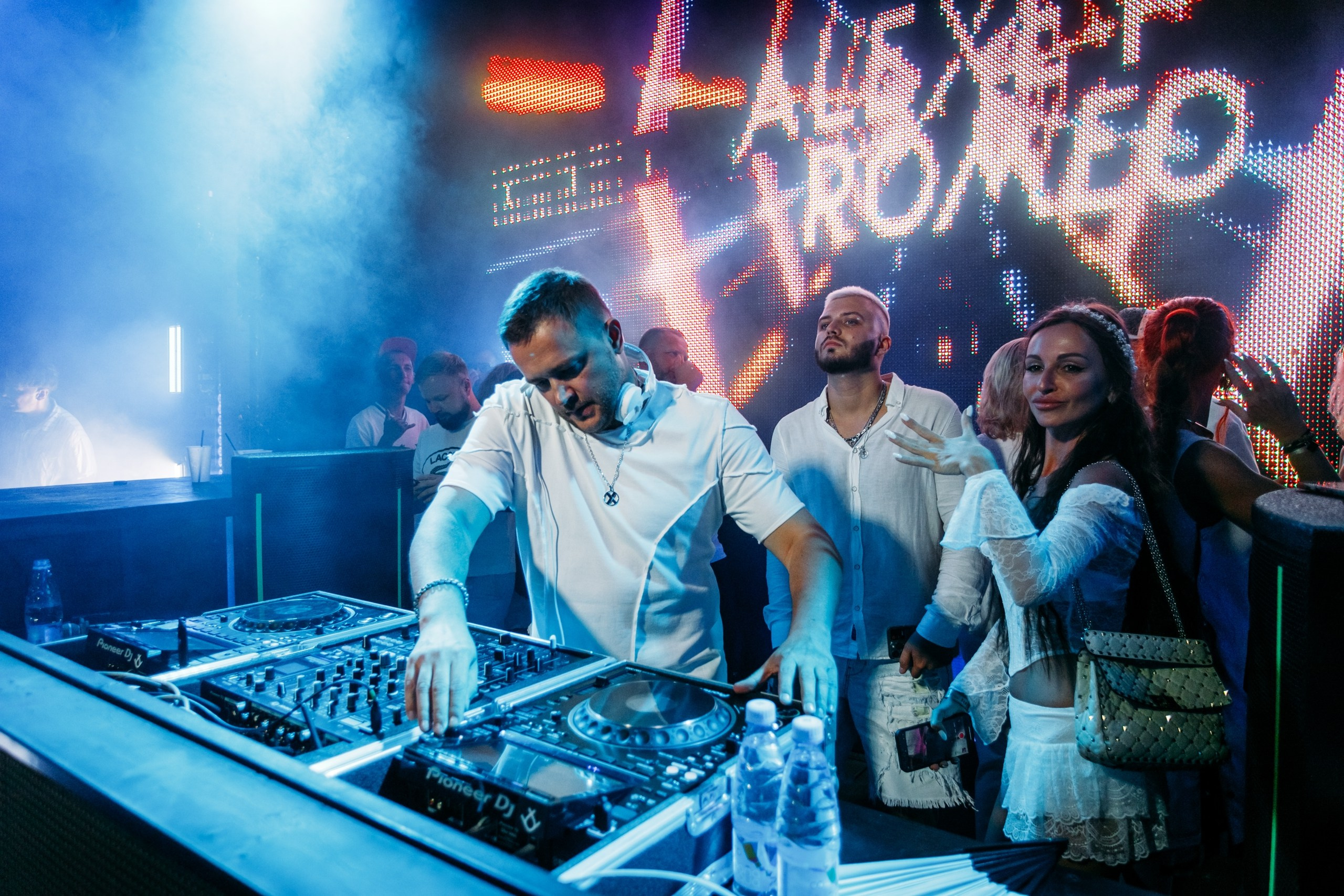 White Party @ Бархат парк. Репортажный фотограф Максим Полянский. Москва, Санкт-Петербург, Красноярск