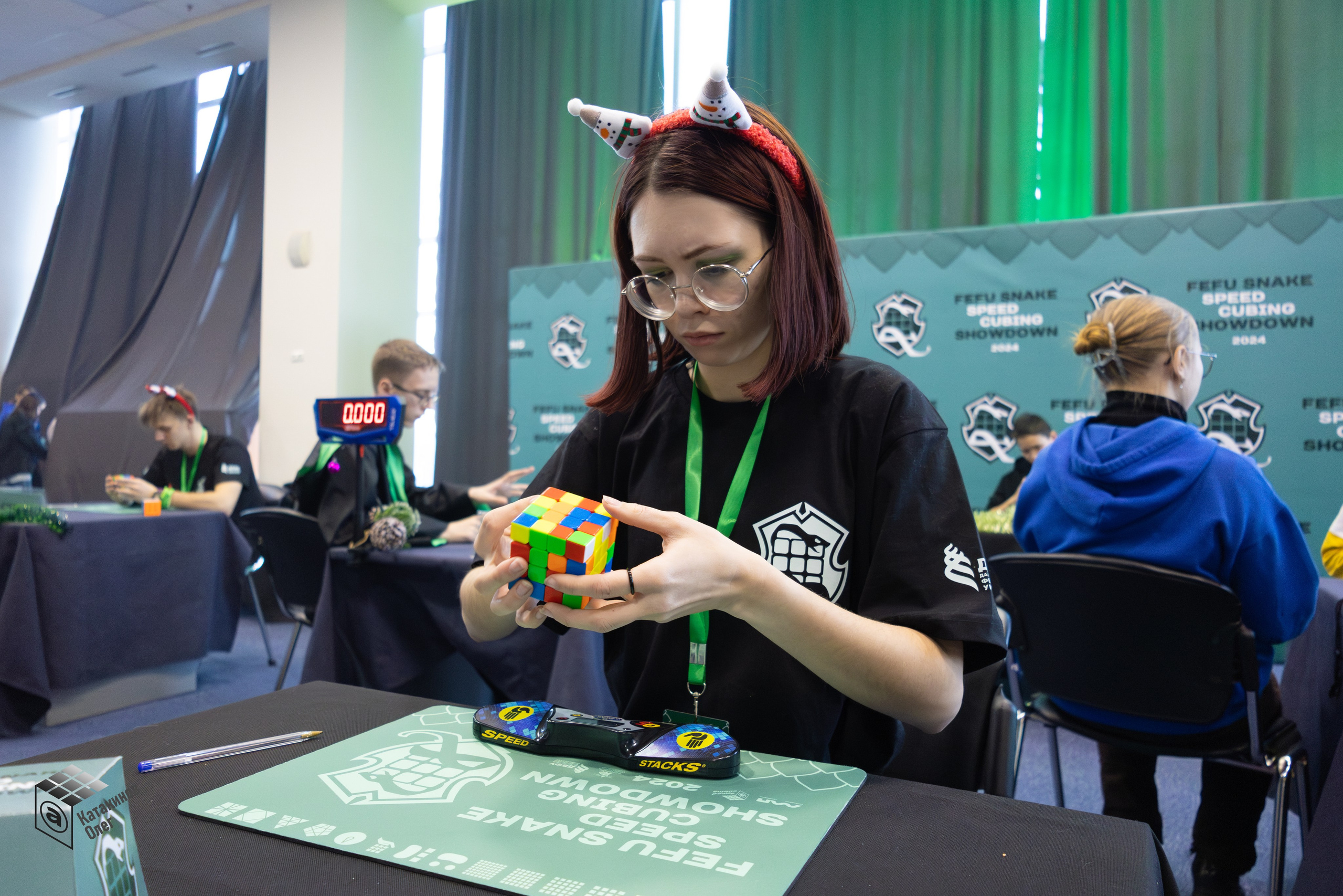 FEFU Snake Speedcubing Showdown 2024. Олег Катакинов| Репортажный фотограф в городе у моря (Владивосток)