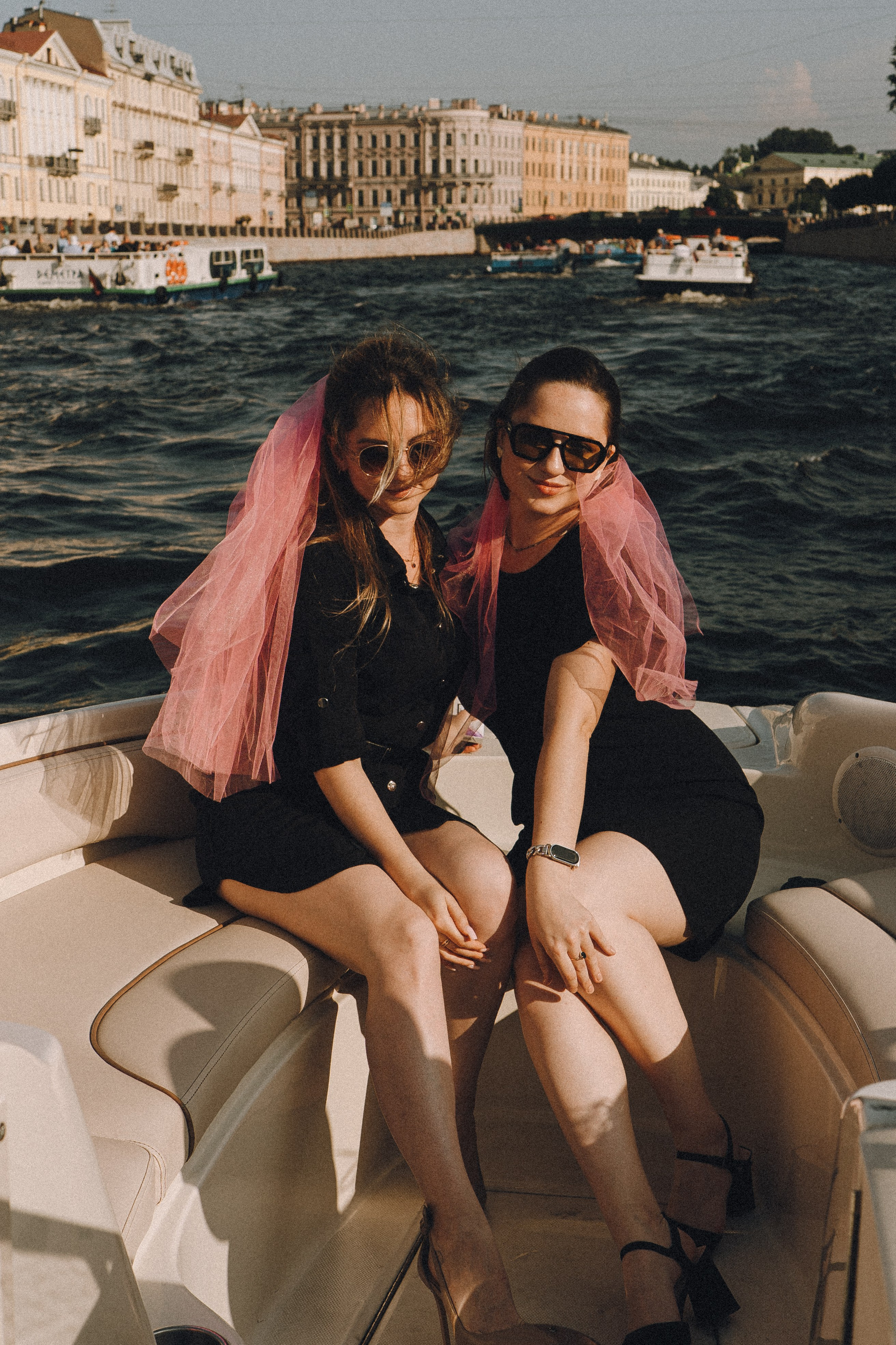 ДЕВИЧНИК НА КАТЕРЕ. Профессиональный фотограф, Санкт-Петербург — Виктория Богомолова