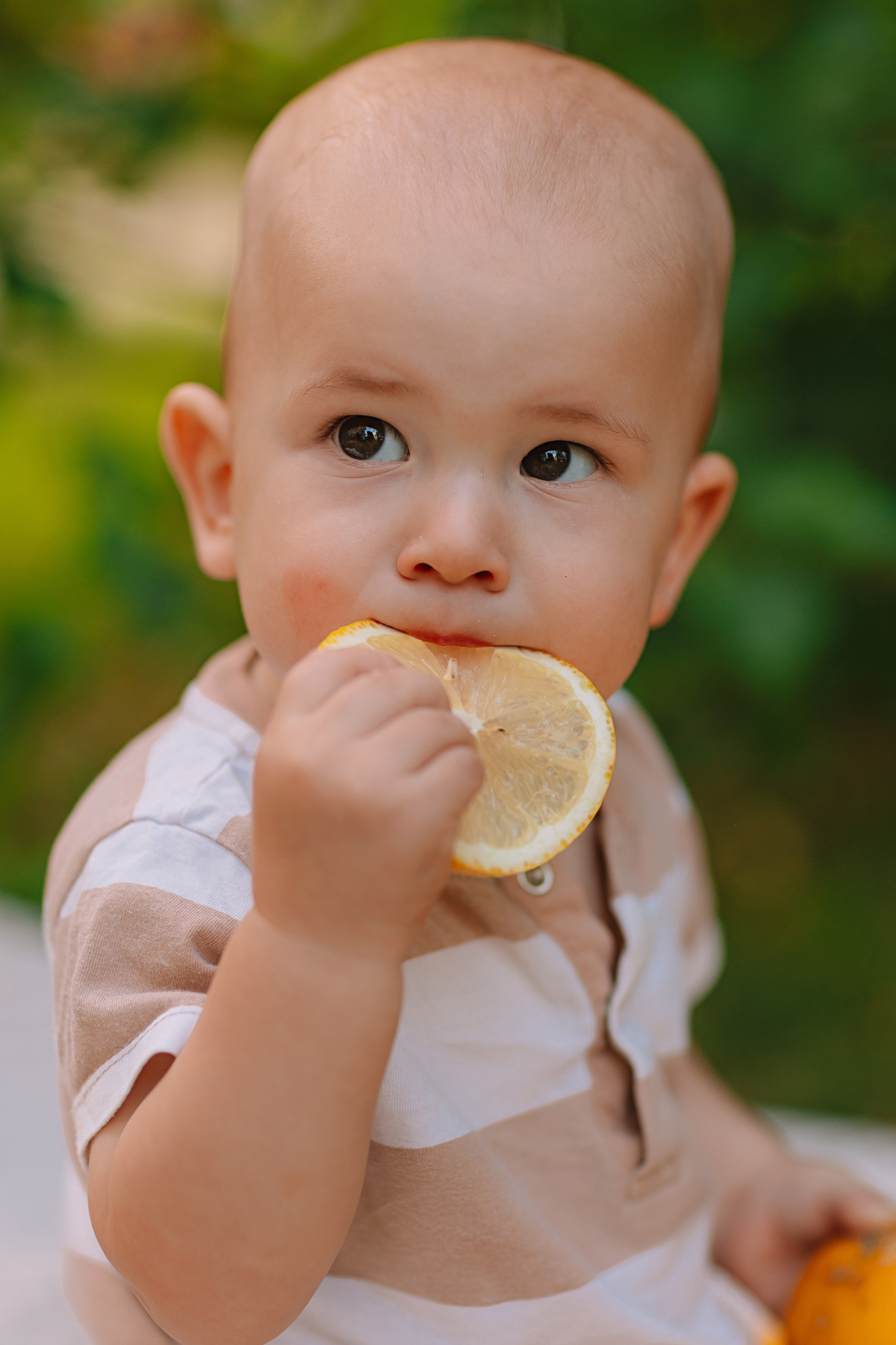 Лимоны. Семейный фотограф Тюмень, фотограф на роды Салмина Мария