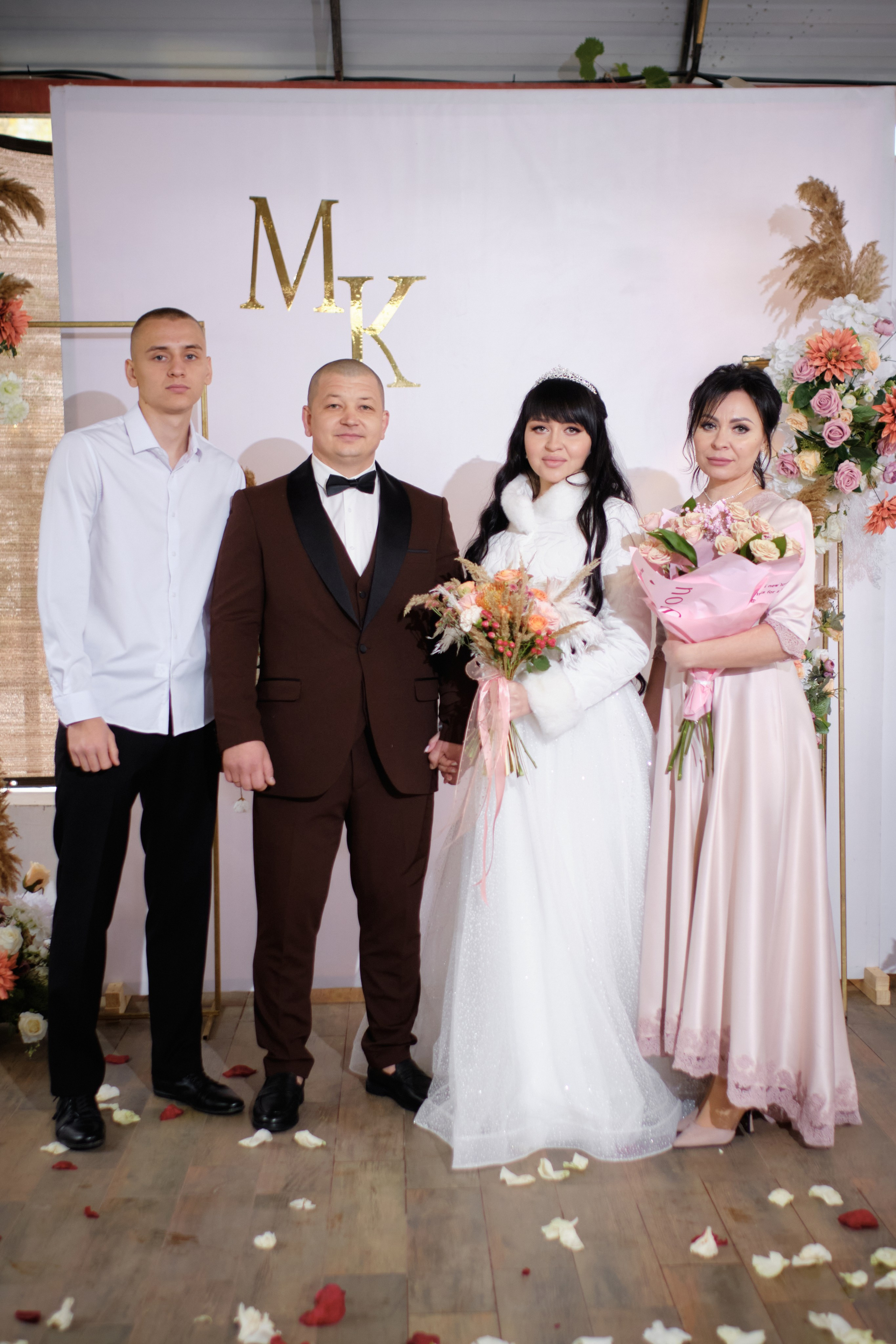 Максим + Карина. Антонина Мезинова фотограф Михайловка и Волгоград