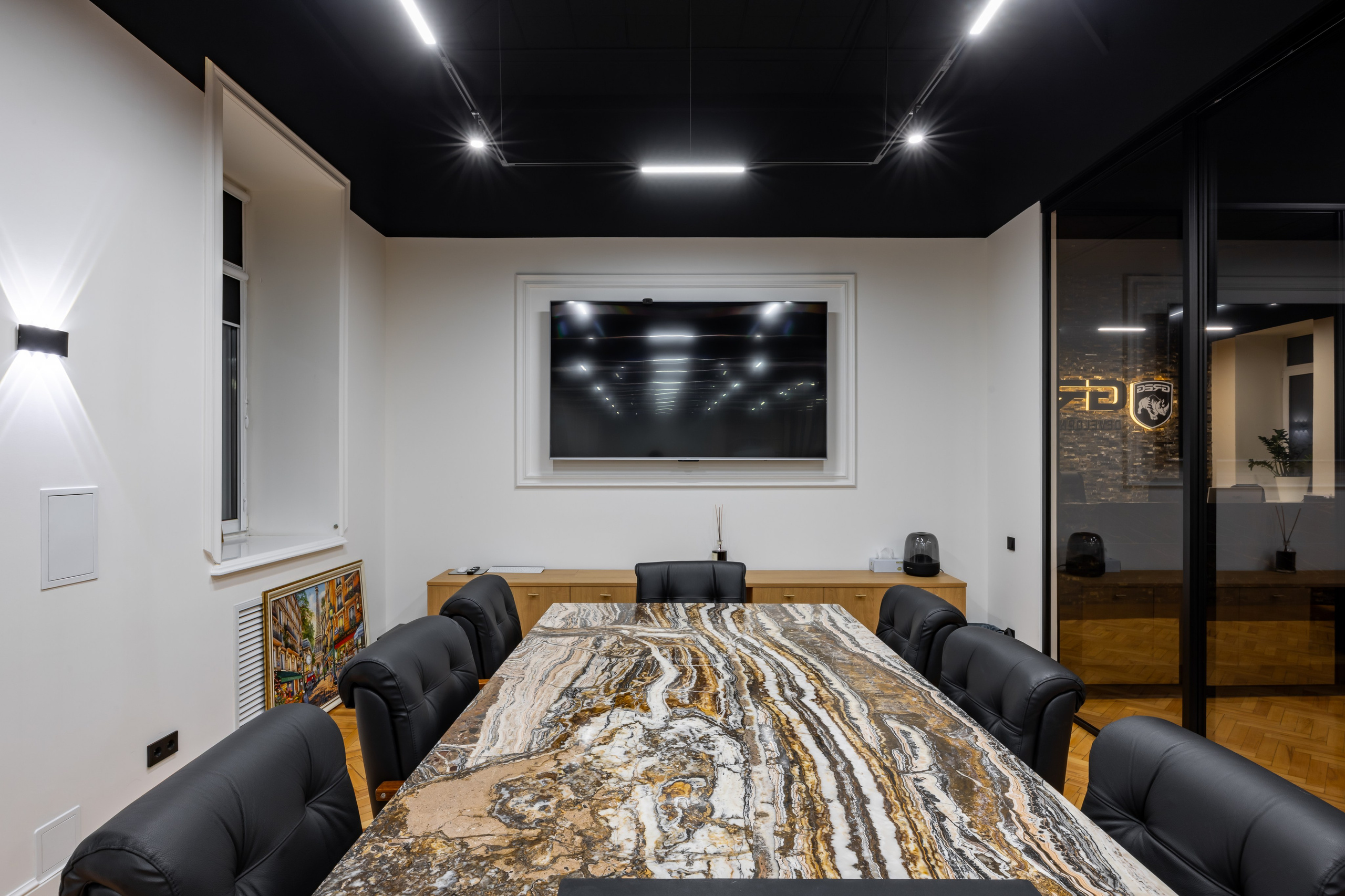 Съемка офиса девелоперской компании. Интерьерный, предметный и контент фотограф в Иркутске Наталья Карпова