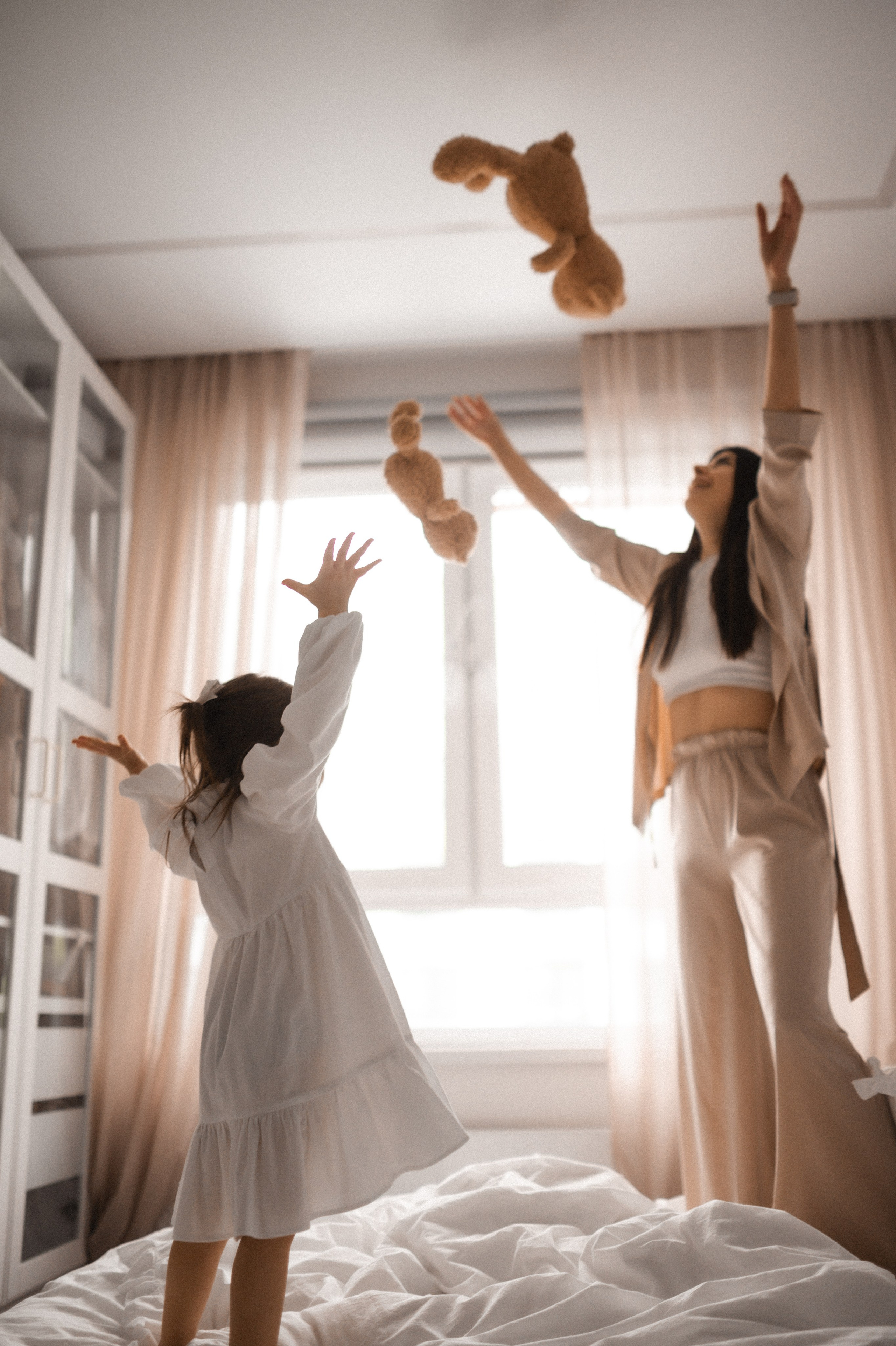 Лена и Николь дома. Семейный и свадебный lifestyle-фотограф в Москве Мария Петрова