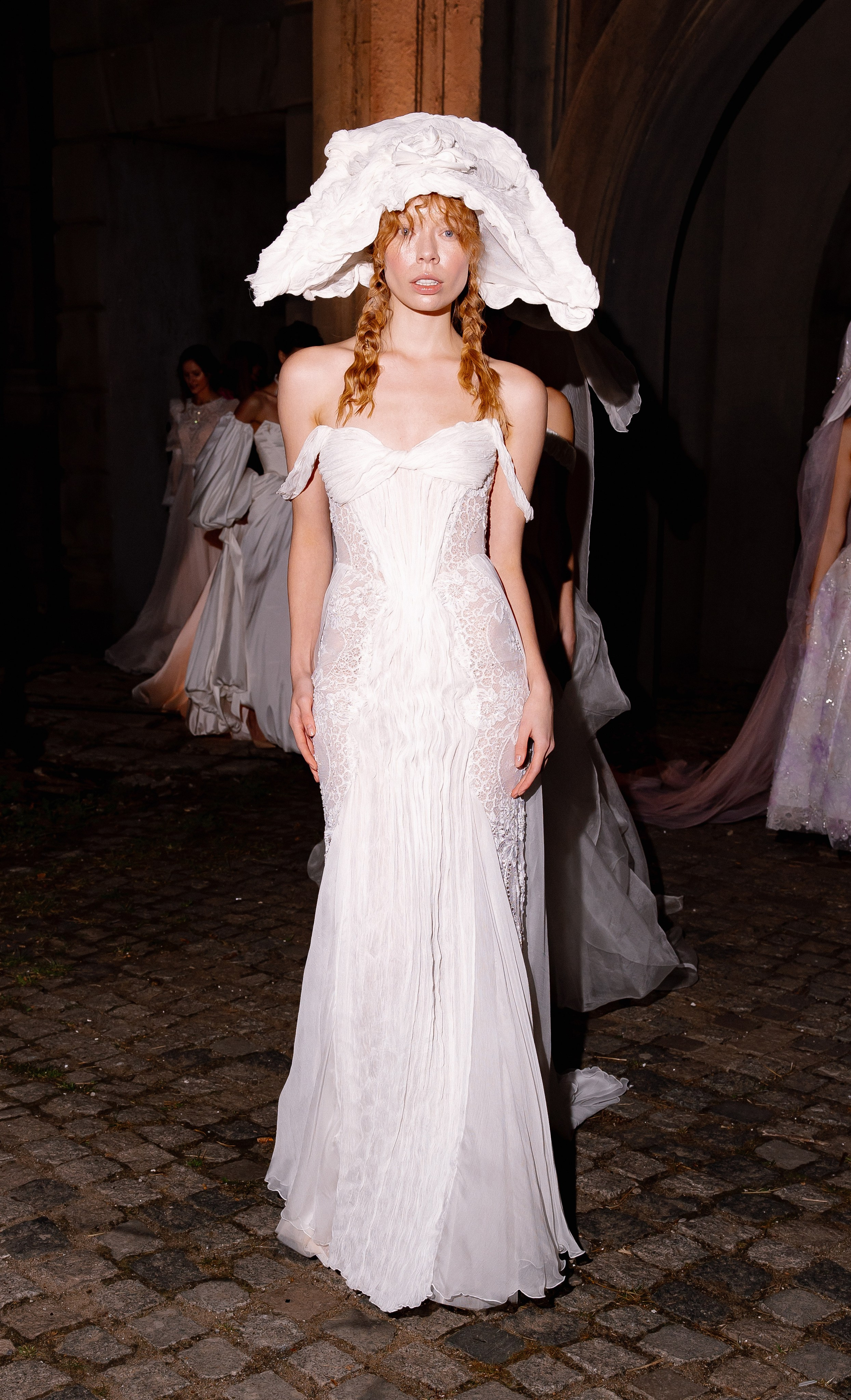 Rara Avis Fashion Show 2025. Свадебный фотограф Москва и Санкт-Петерург Артем Мамонов