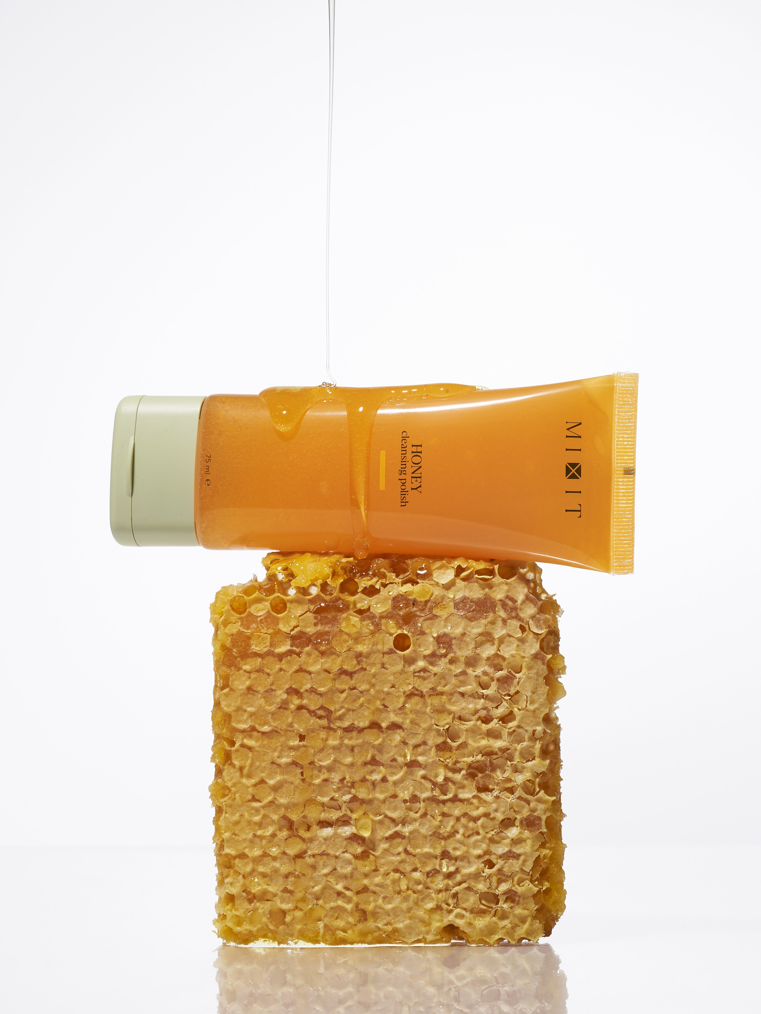 MIXIT (уход). Предметный фотограф в Москве Софья Боргардт