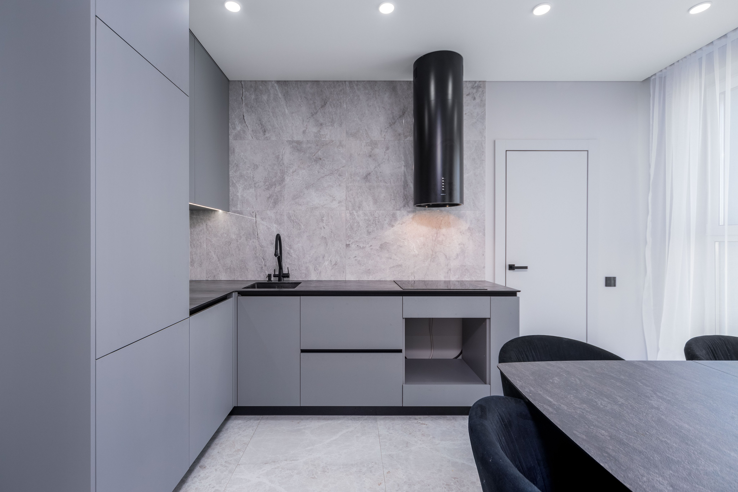 Интерьер кухни в трешке в Минск Мир