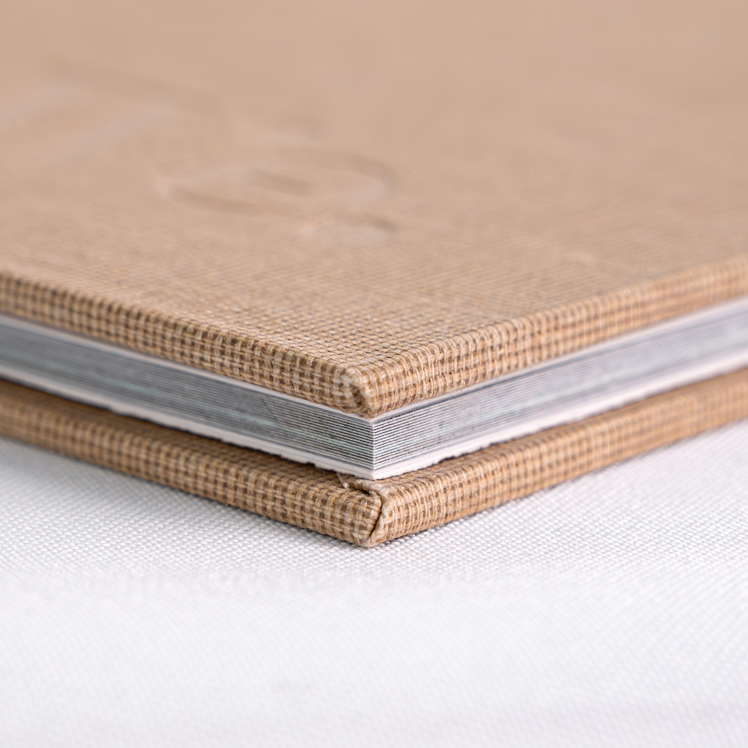 Предметная фотосессия альбомов. Фотограф/видеограф Богдан Голованов