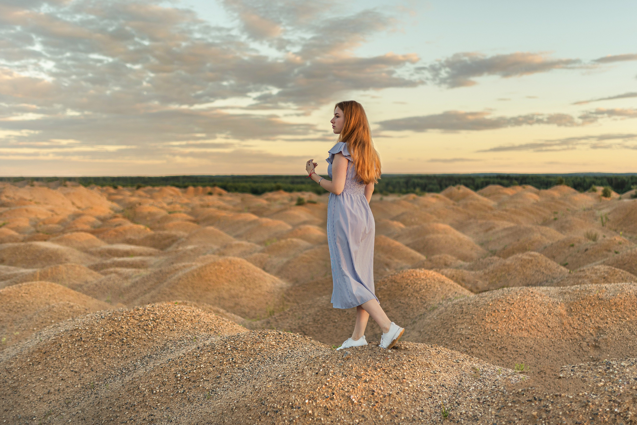 Даша на песчаном озере. Портретная и репортажная съёмка