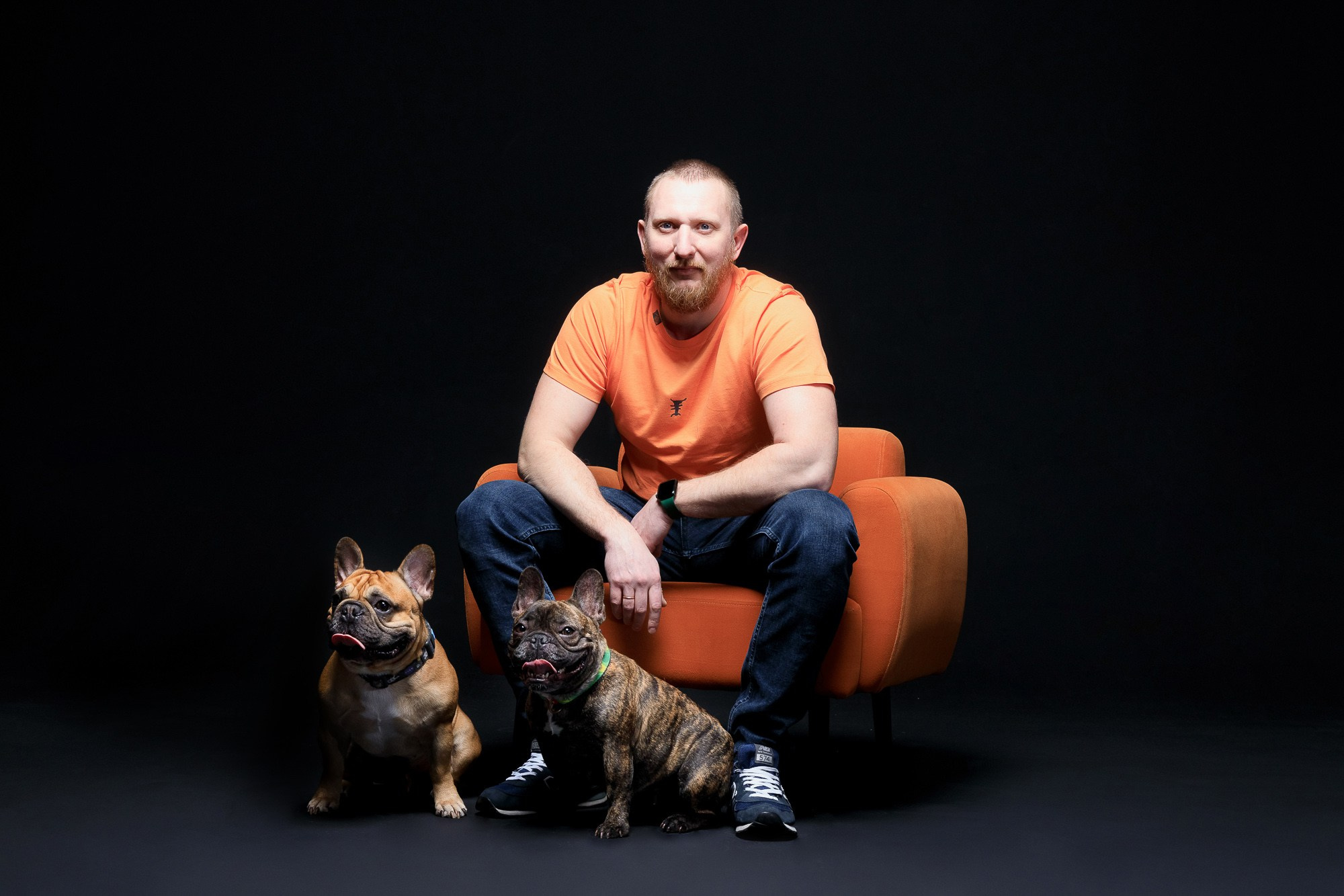 Семейная фотосессия с питомцами в студии. Фотограф в Саратове Ольга Мазлова