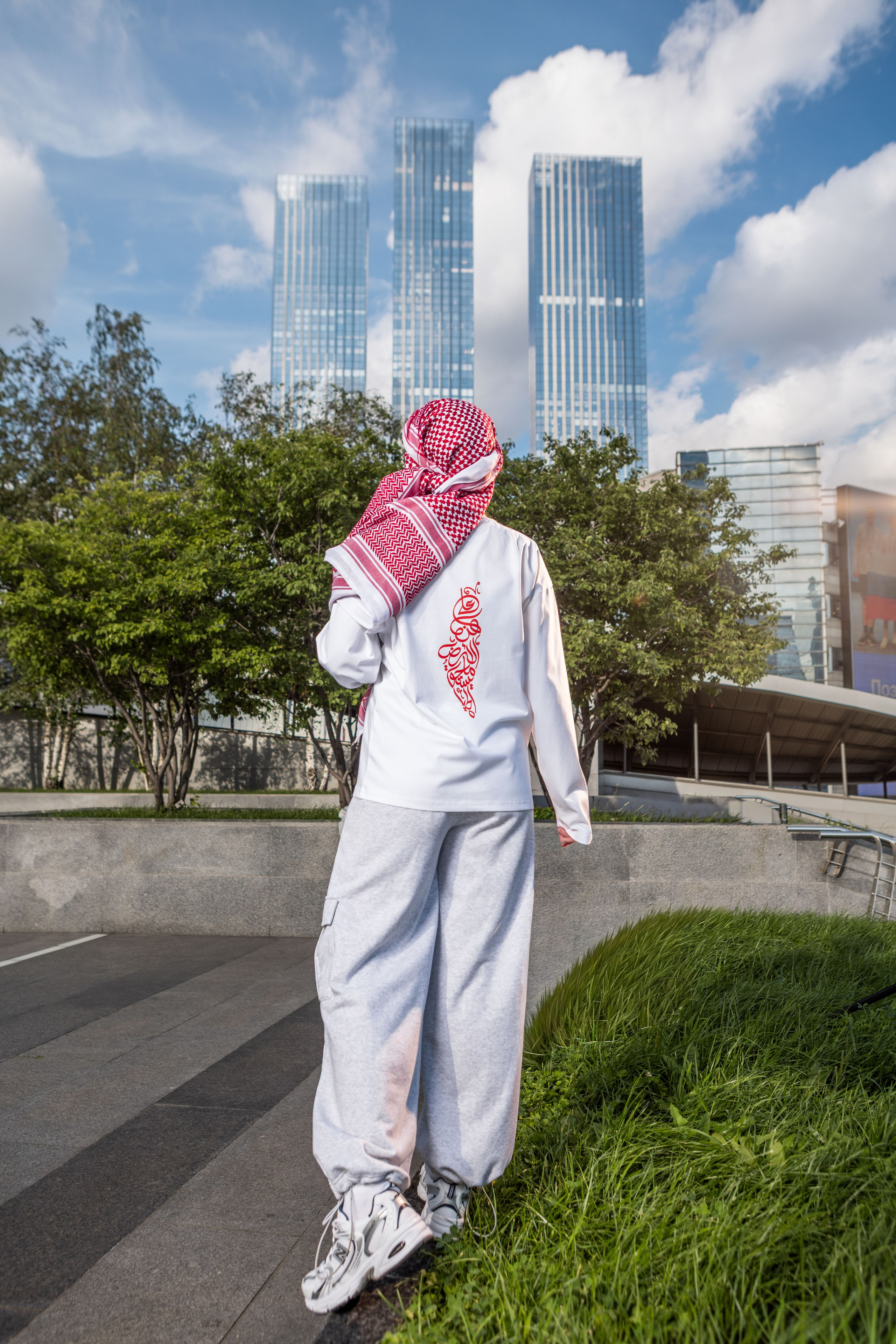 Olive Flstn. Рекламный, предметный, репортажный, семейный фотограф и художник в Москве