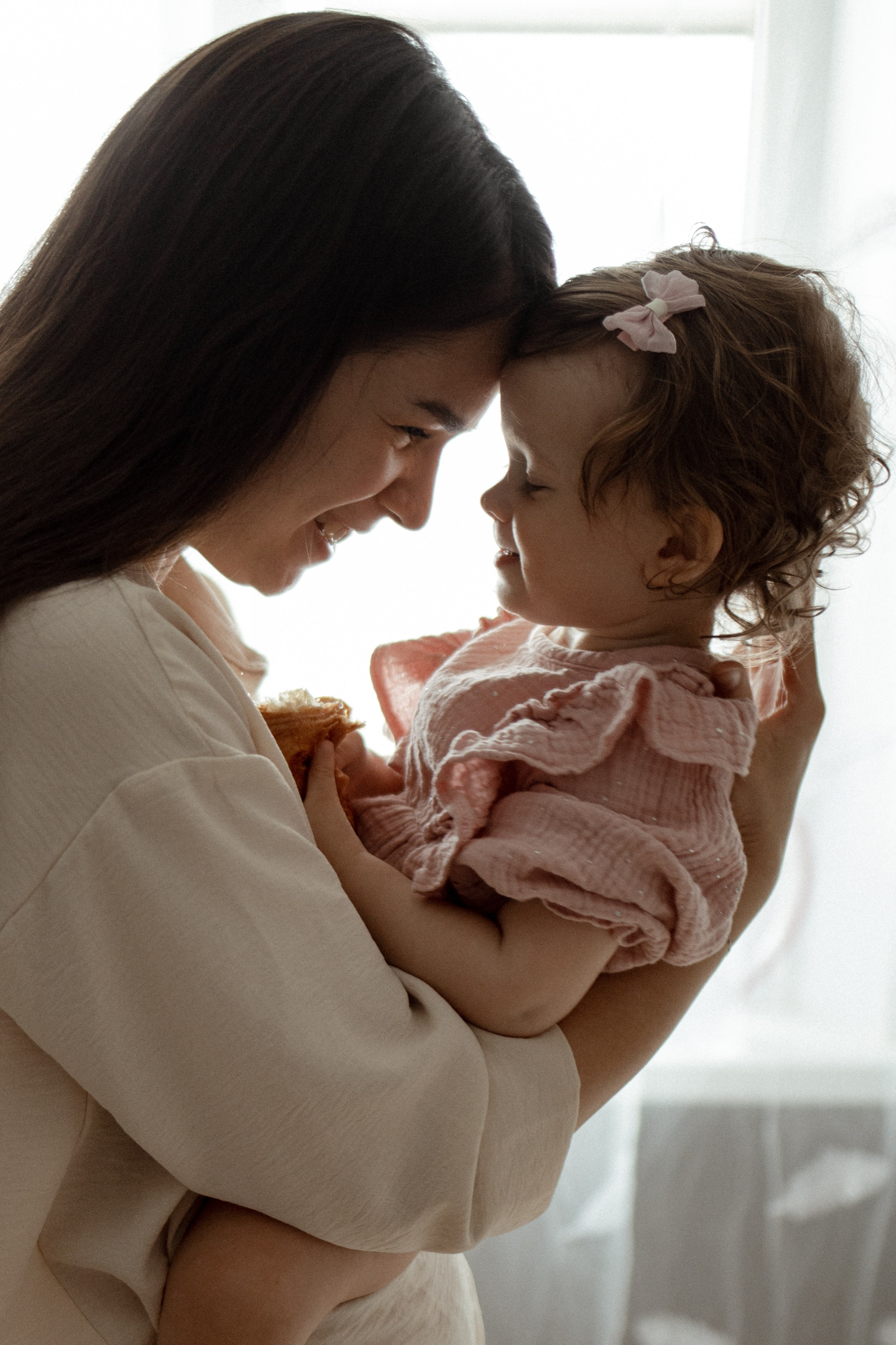 Домашняя фотосессия мама и дочка. Семейный фотограф Челябинск