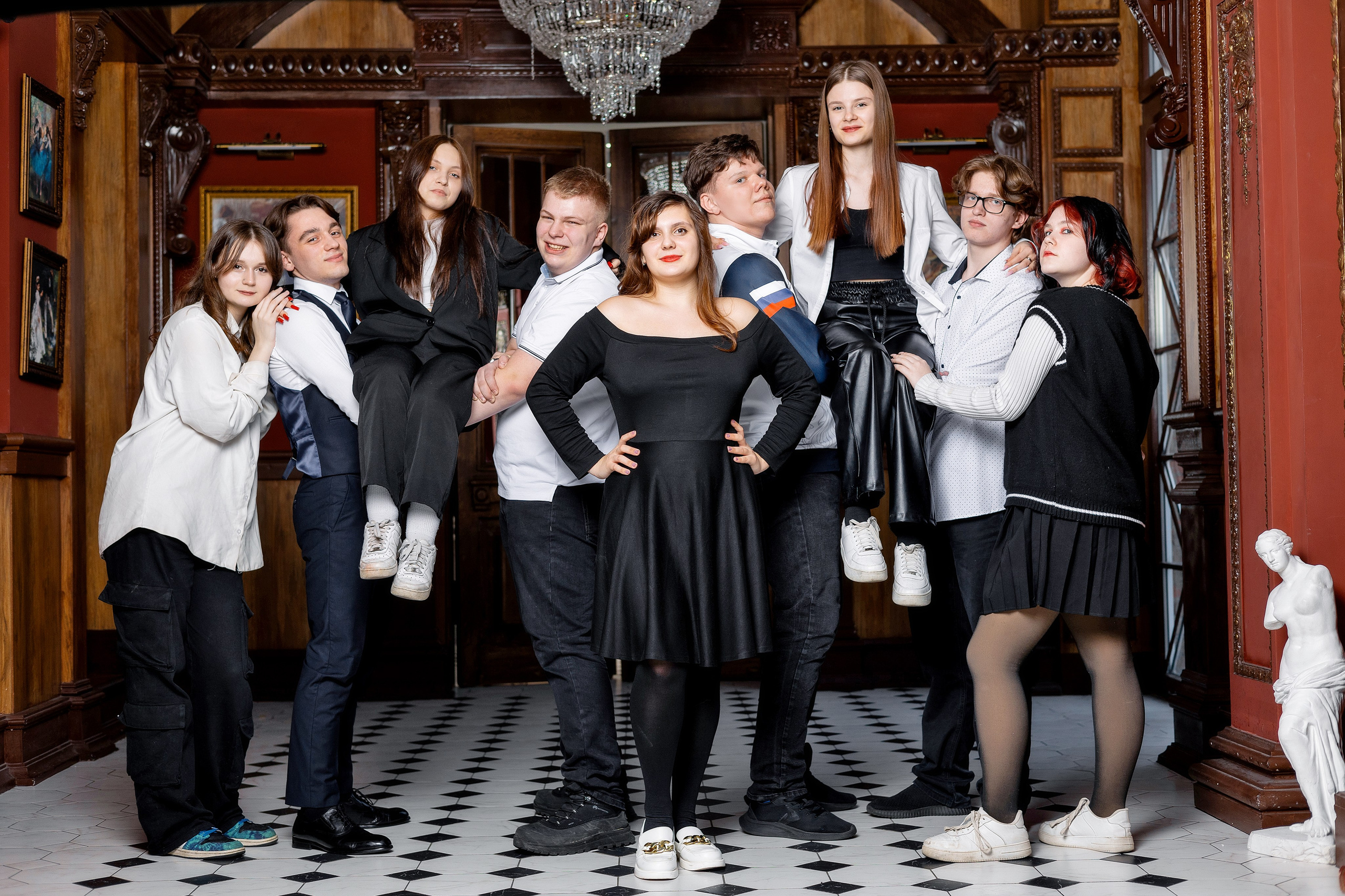 Зал Галерея. Выпускные альбомы. Школьный и семейный фотограф Виктория Игнатьева