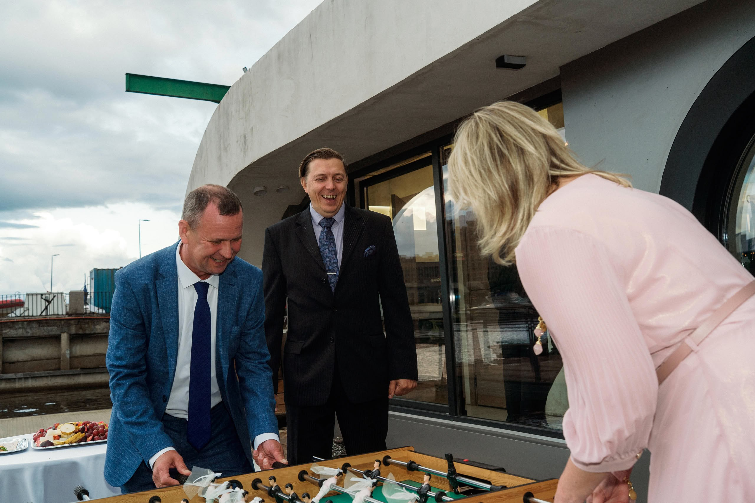 Арина и Илья — свадьба в Петербурге, цифра и плёнка. Свадебный фотограф Дмитрий Родионов — Санкт-Петербург и Ленинградская область