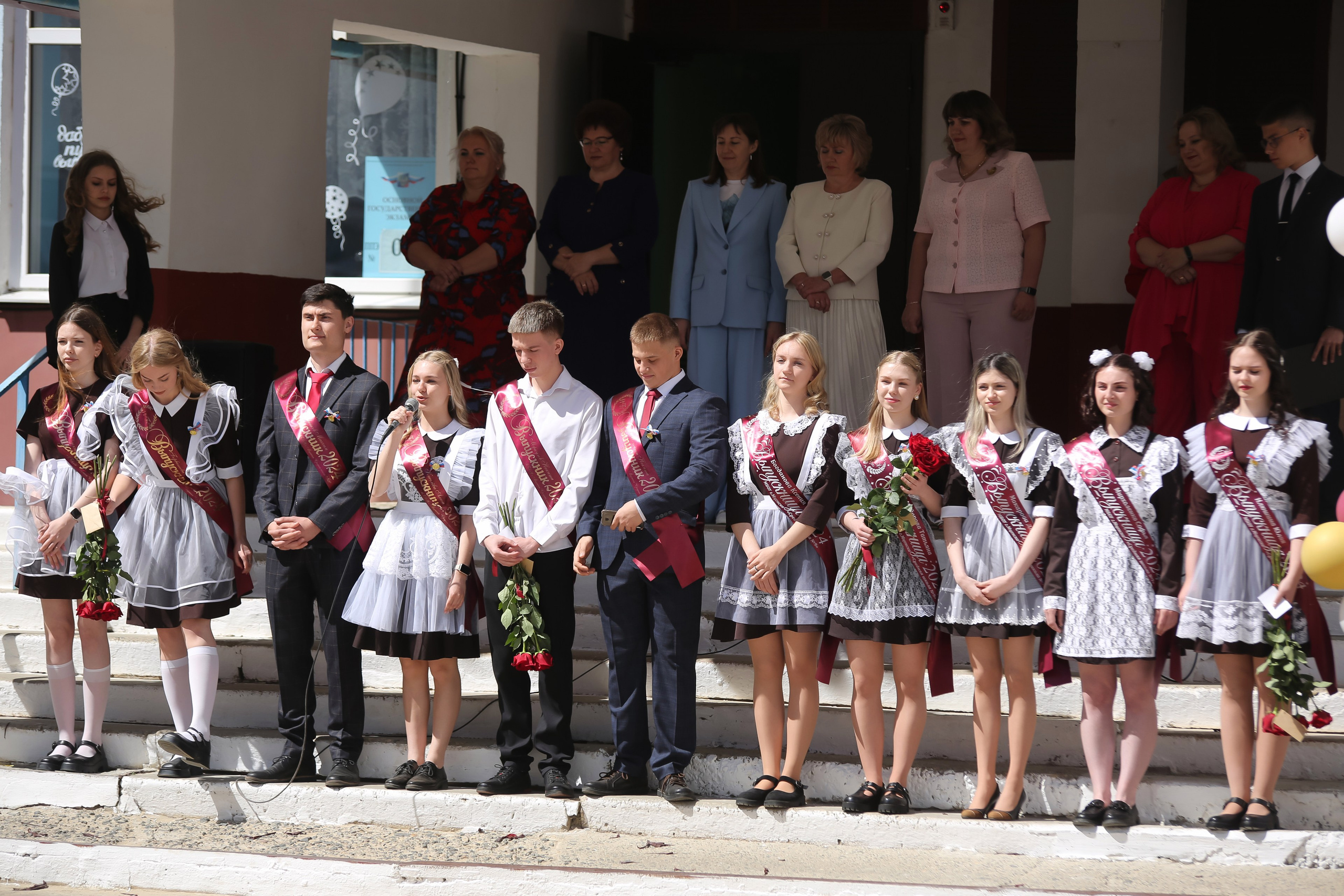 ЛИНЕЙКА «ПОСЛЕДНИЙ ЗВОНОК» 9 ШКОЛА 2024 г МЦЕНСК. ТВОЙ АЛЬБОМ / ТВОИ ПРАВИЛА