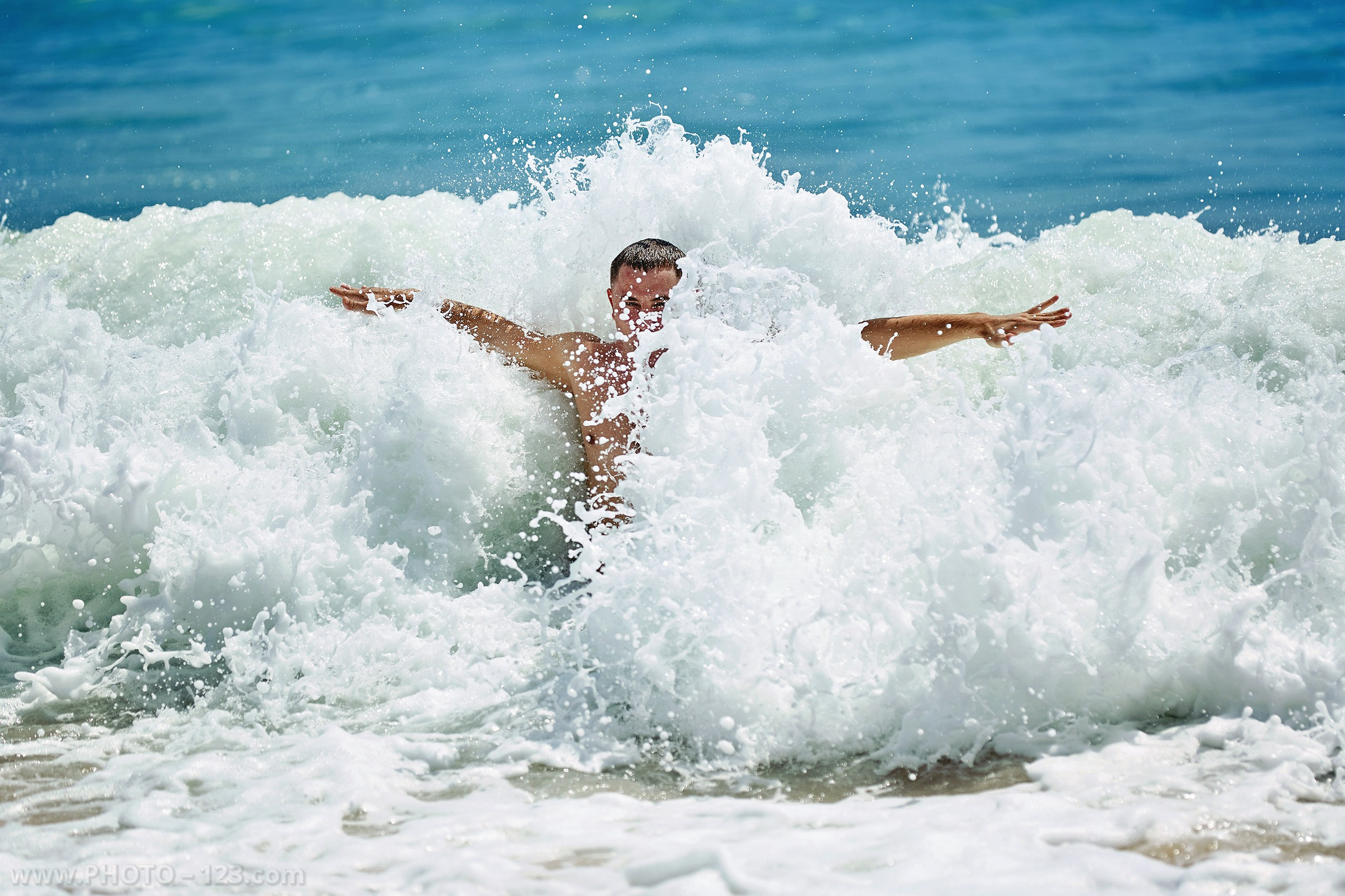 Family connection, tropical beauty — Nha Trang portraits