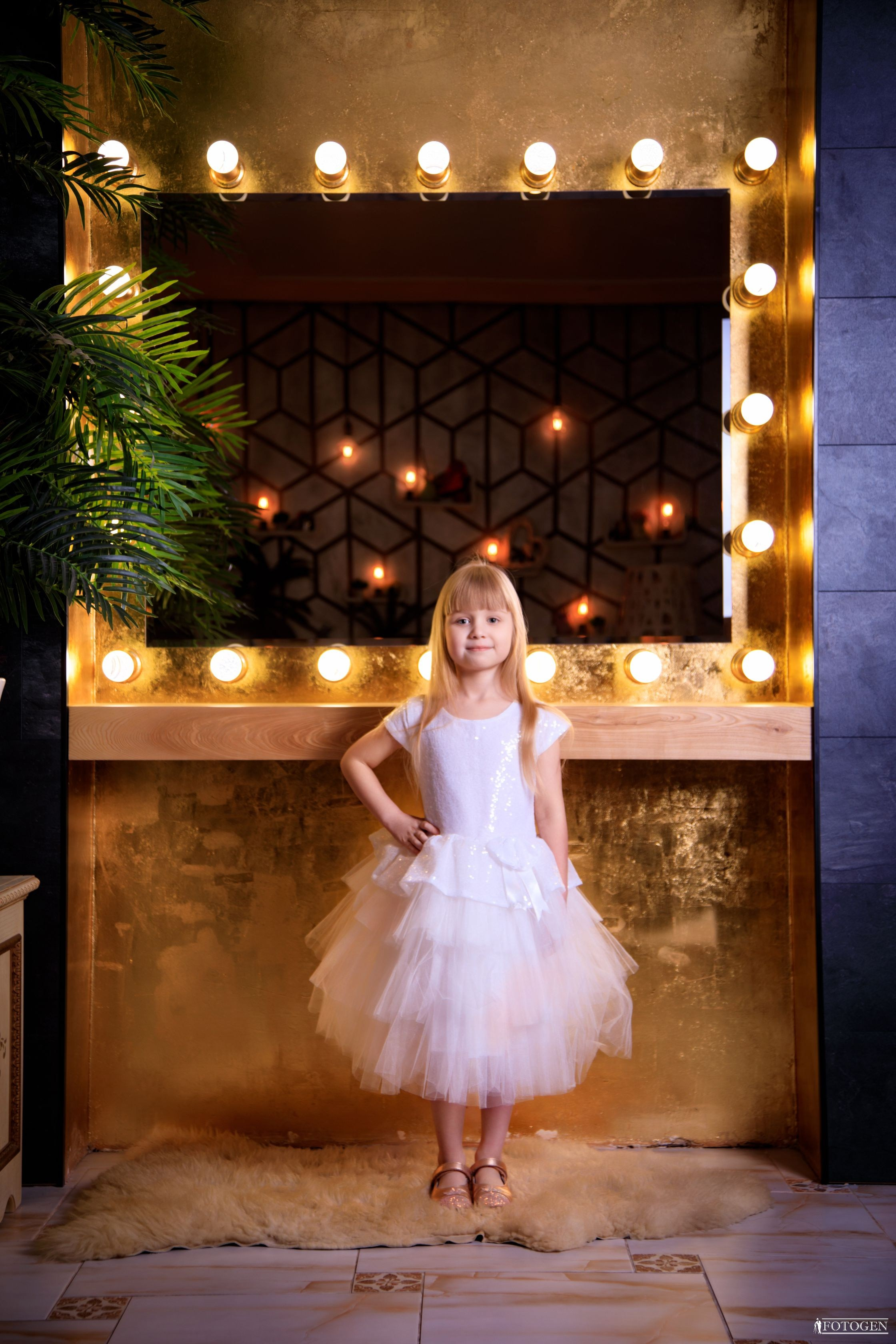 Фотосессия Девочек до 6 лет в Интерьере — Fotogen. Интерьерная фотостудия FOTOGEN г. Краснодар