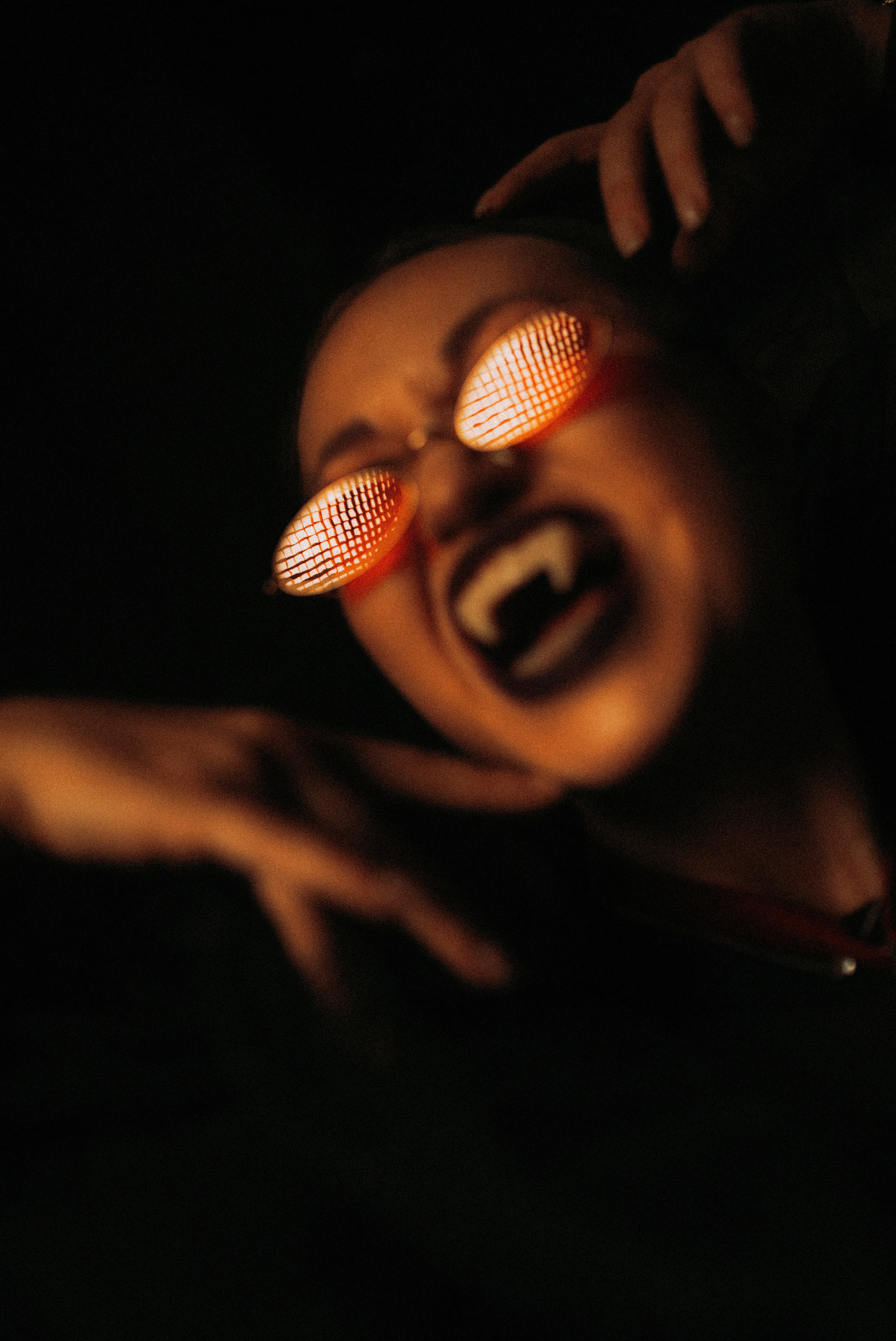 ВАМПИРЫ ДЕКОНСТРУКЦИЯ. Стрит-фотография, полная абсурда, идиотизма и красоты