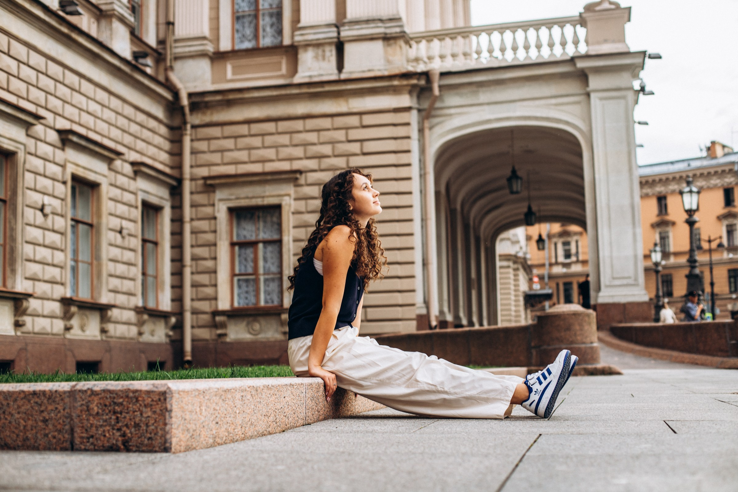 Алина в июле. Фотопрогулка в Петербурге. Индивидуальный и семейный фотограф в Санкт-Петербурге