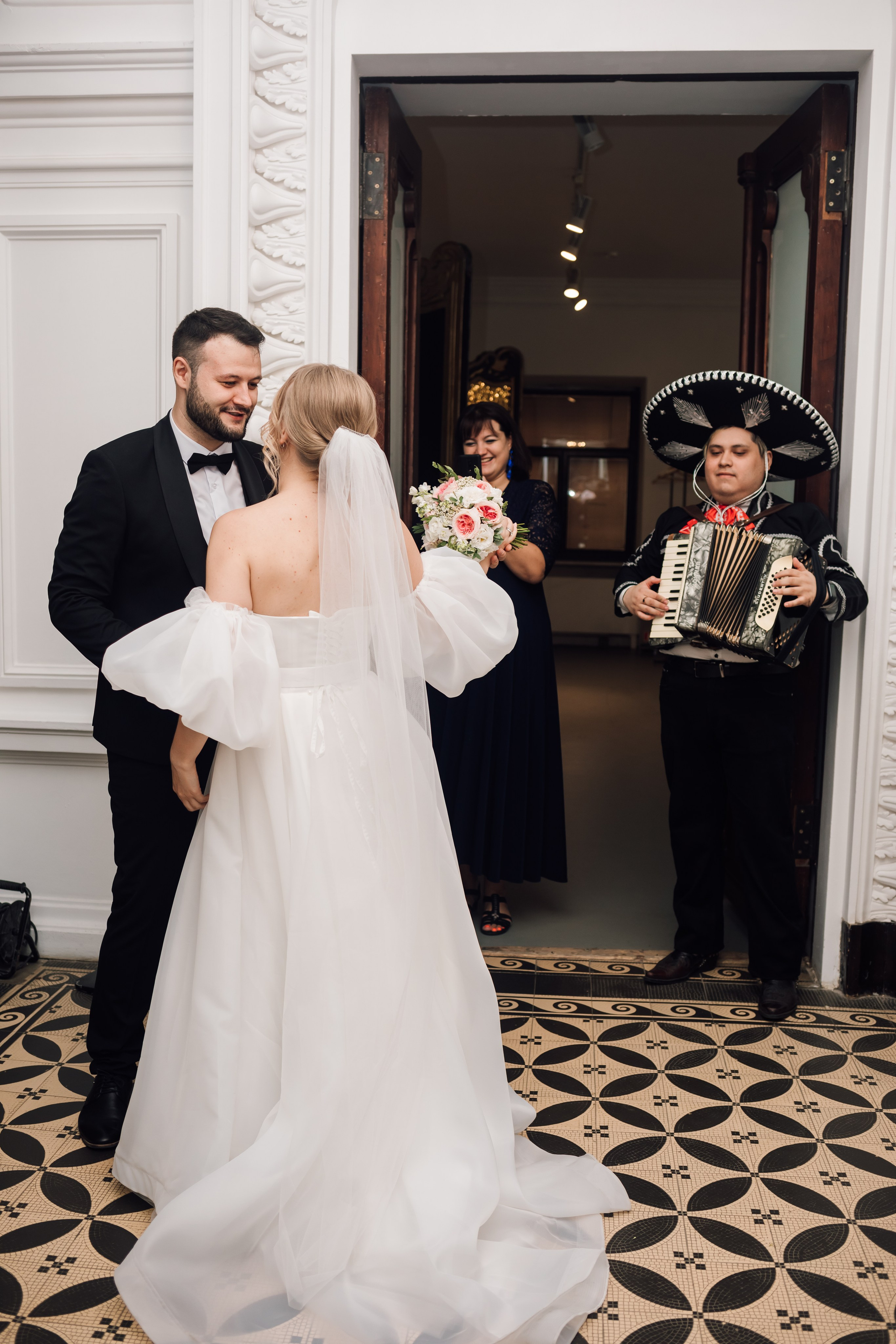 Катя и Салим, особняк Спиридонова. Свадебный и семейный фотограф в Москве Евгения Лисина