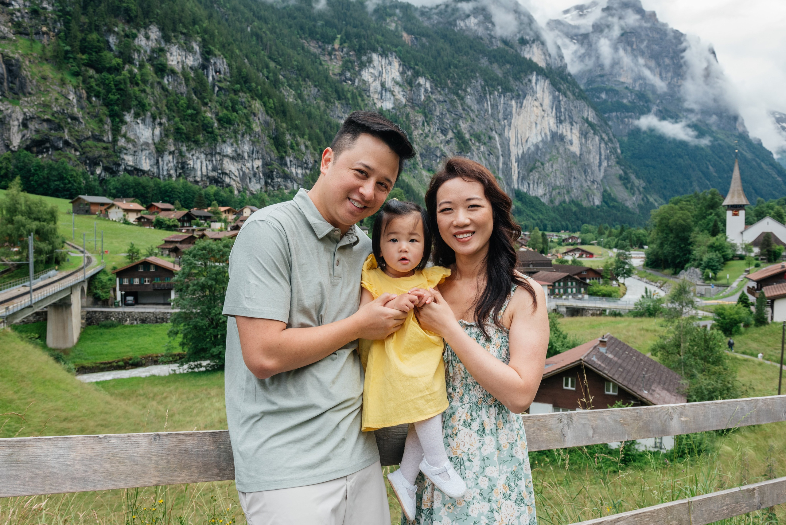 Bernice, Bryant and Kira (Lauterbrunnen, Switzerland). Photographer in Switzerland and Europe Anna Alekseenko