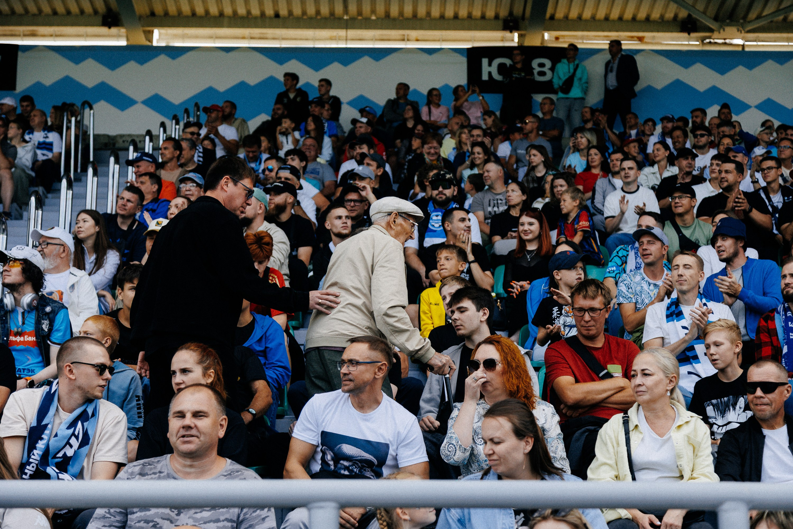 ФК ЧЕЛЯБИНСК Х ФК ВОЛГА. Репортажный фотограф Макс Брагин