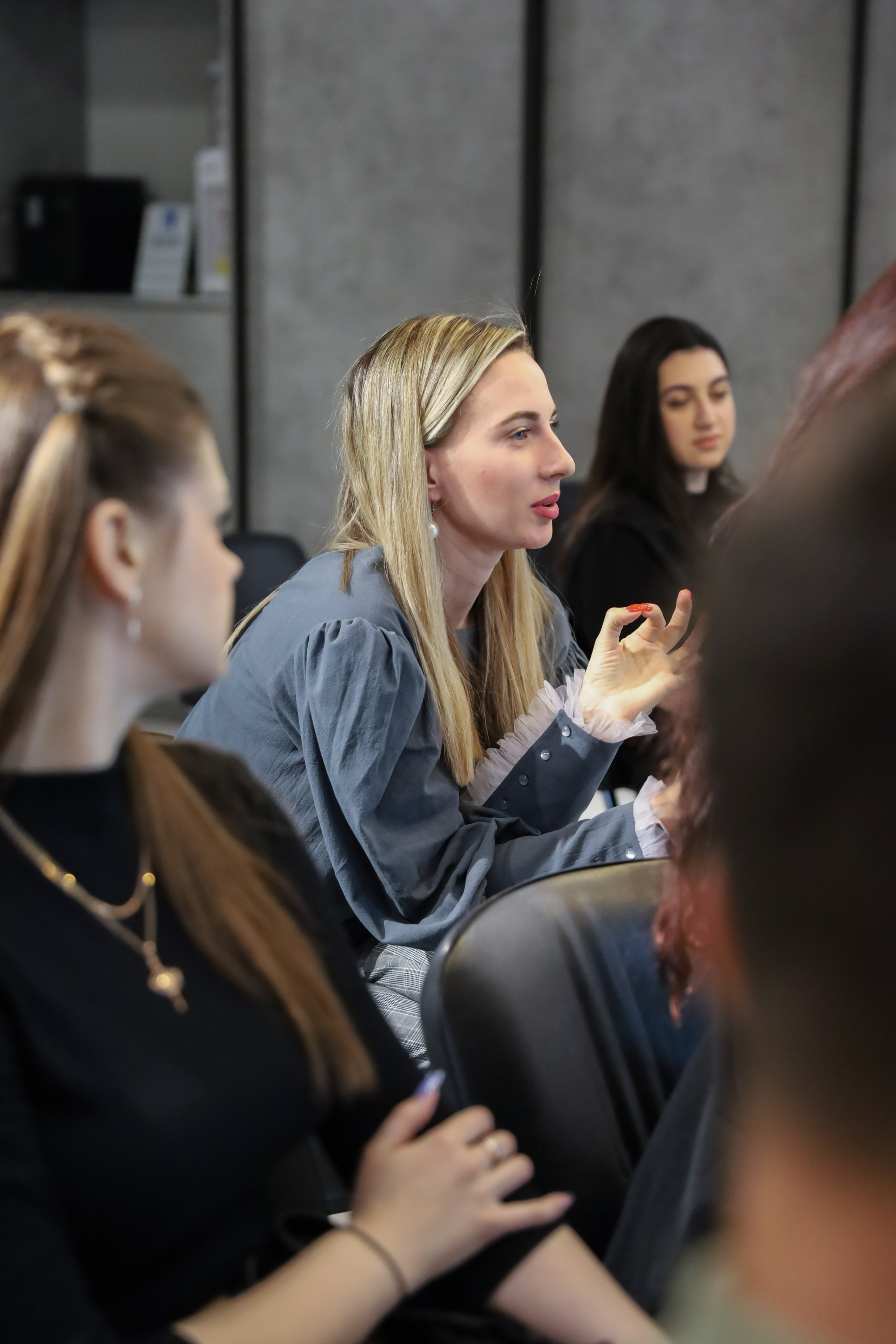 КОНФЕРЕНЦИЯ ВЫПУСКНИКОВ ШКОЛЫ ПРОДЮСИРОВАНИЯ АННЫ НОВИКОВОЙ. Фотограф мероприятий Ирина Каширина