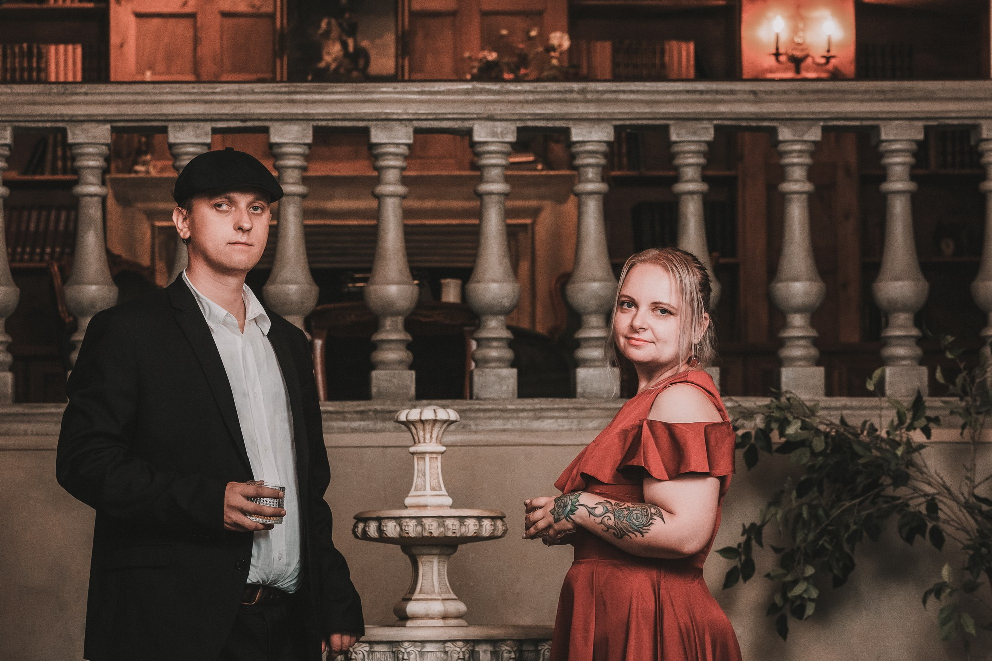 Профессиональная фотосессия в Санкт-Петербурге. Фотограф Сергей Пушкин. Частная студийная фотосъёмка в спб. Лавстори в студии. Портретная фотосъёмка в интерьере. Фотограф на память. Заказать фотосессию в Петербурге. 