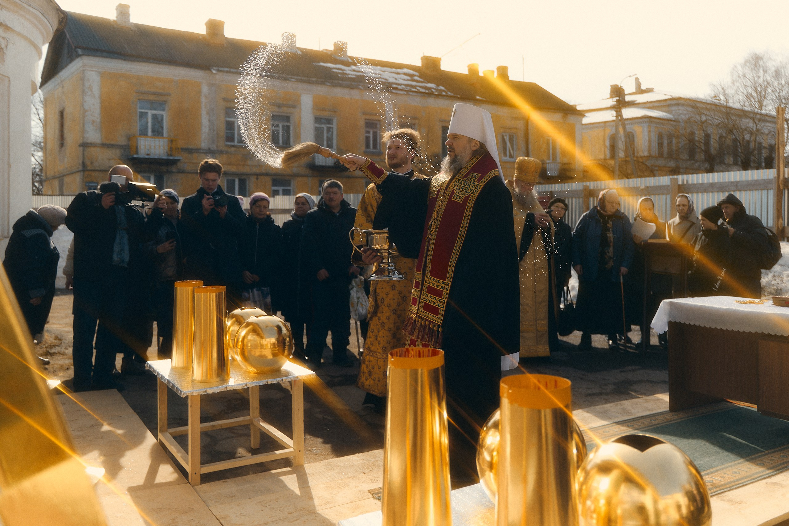 Освящены четыре накупольных креста для Георгиевской церкви в Торжке