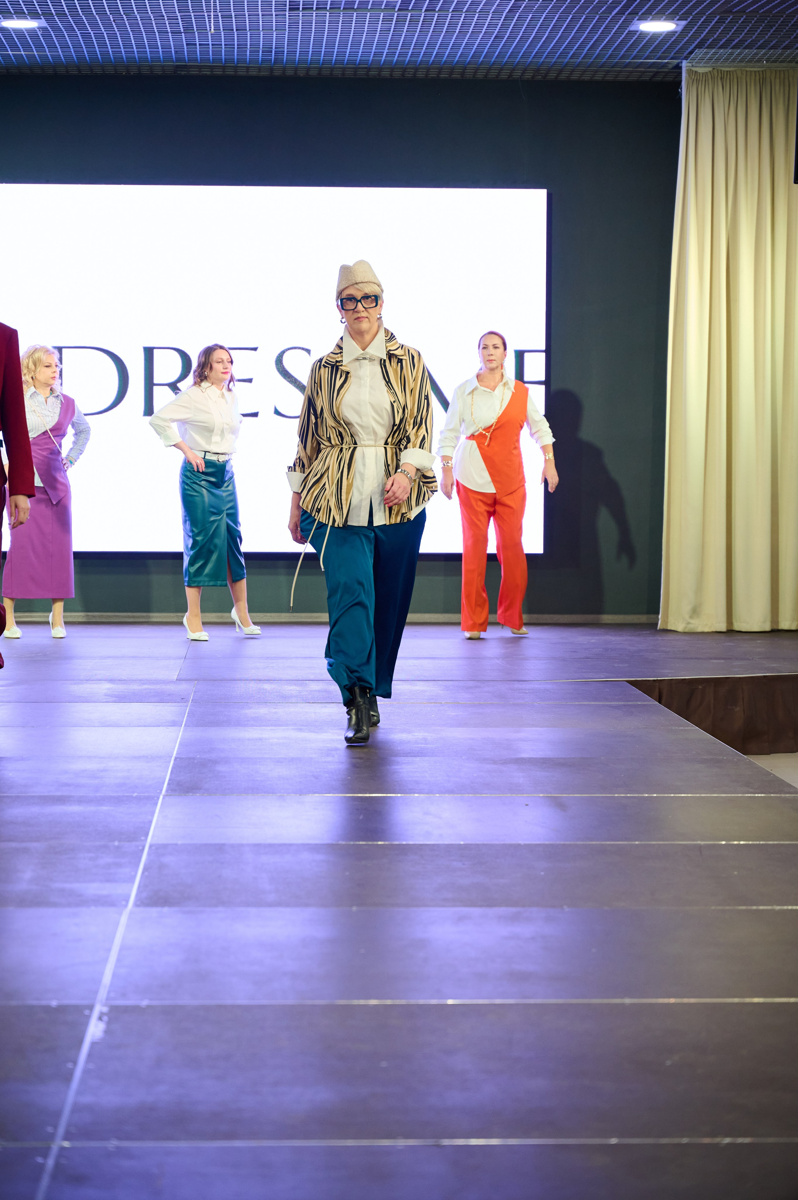 Показ Global Russian Models. Фотограф Универсал в Новосибирске