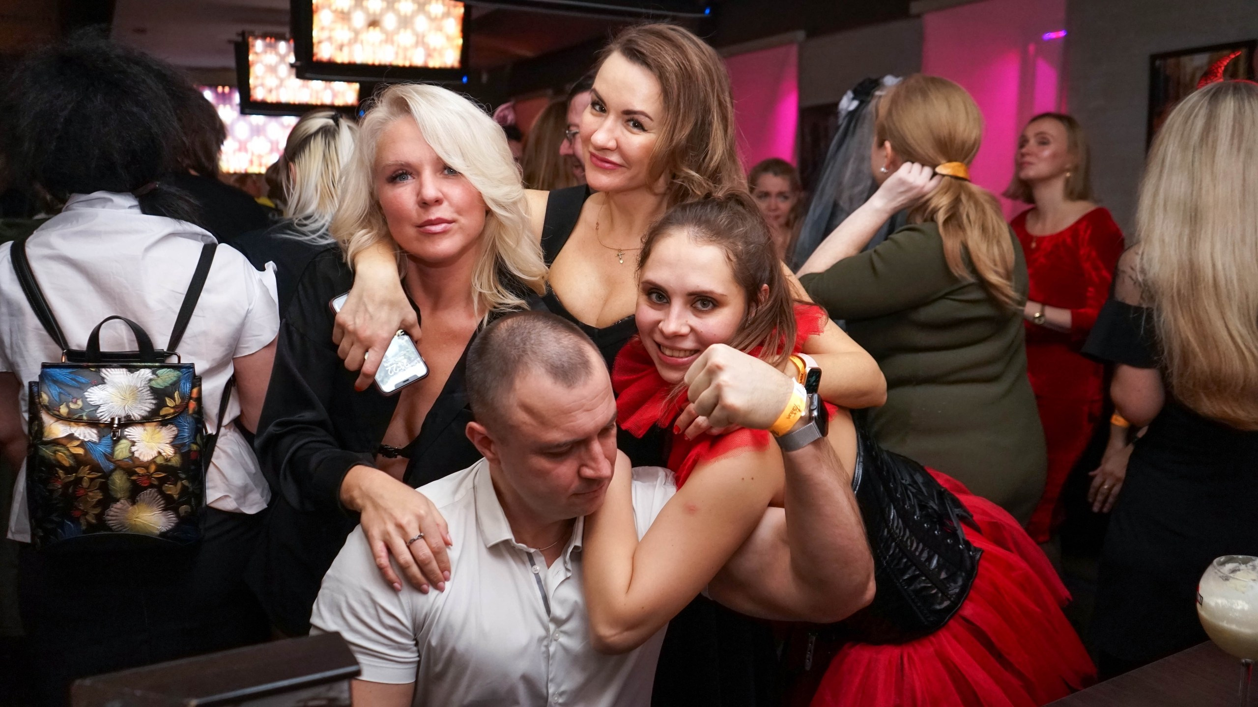 Фандец. Хеллоуиновская клубная вечеринка | 13.11.21. Галерея Фантим