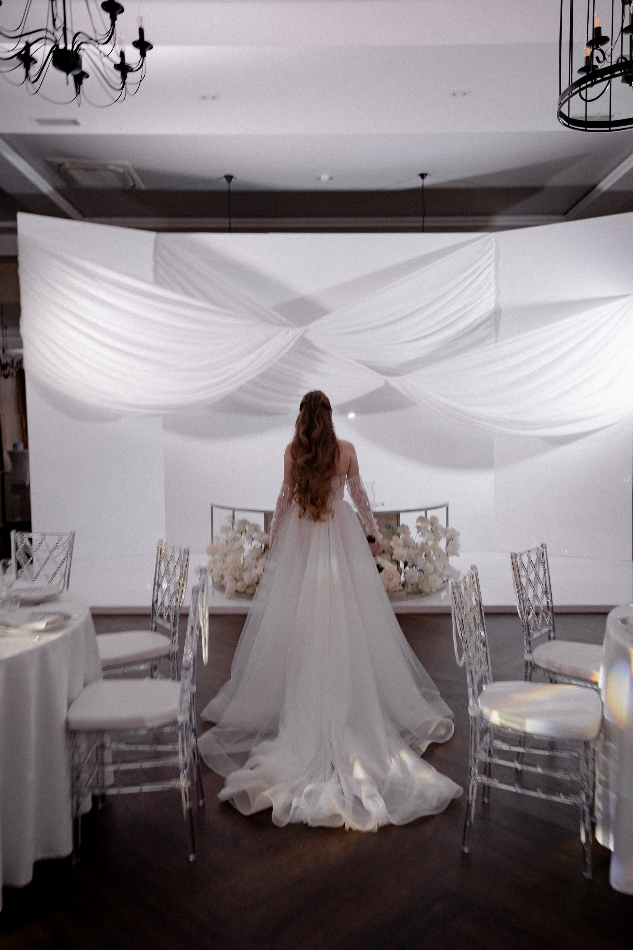 СВАДЕБНАЯ СЬЕМКА СБОРОВ В ОТЕЛЕ И ВЫЕЗД НА ЦЕРЕМОНИЮ (СНЯТО В СИБИРЕ В НИЖНЕВАРТОВСКЕ). Профессиональный фотограф, Санкт-Петербург — Виктория Богомолова