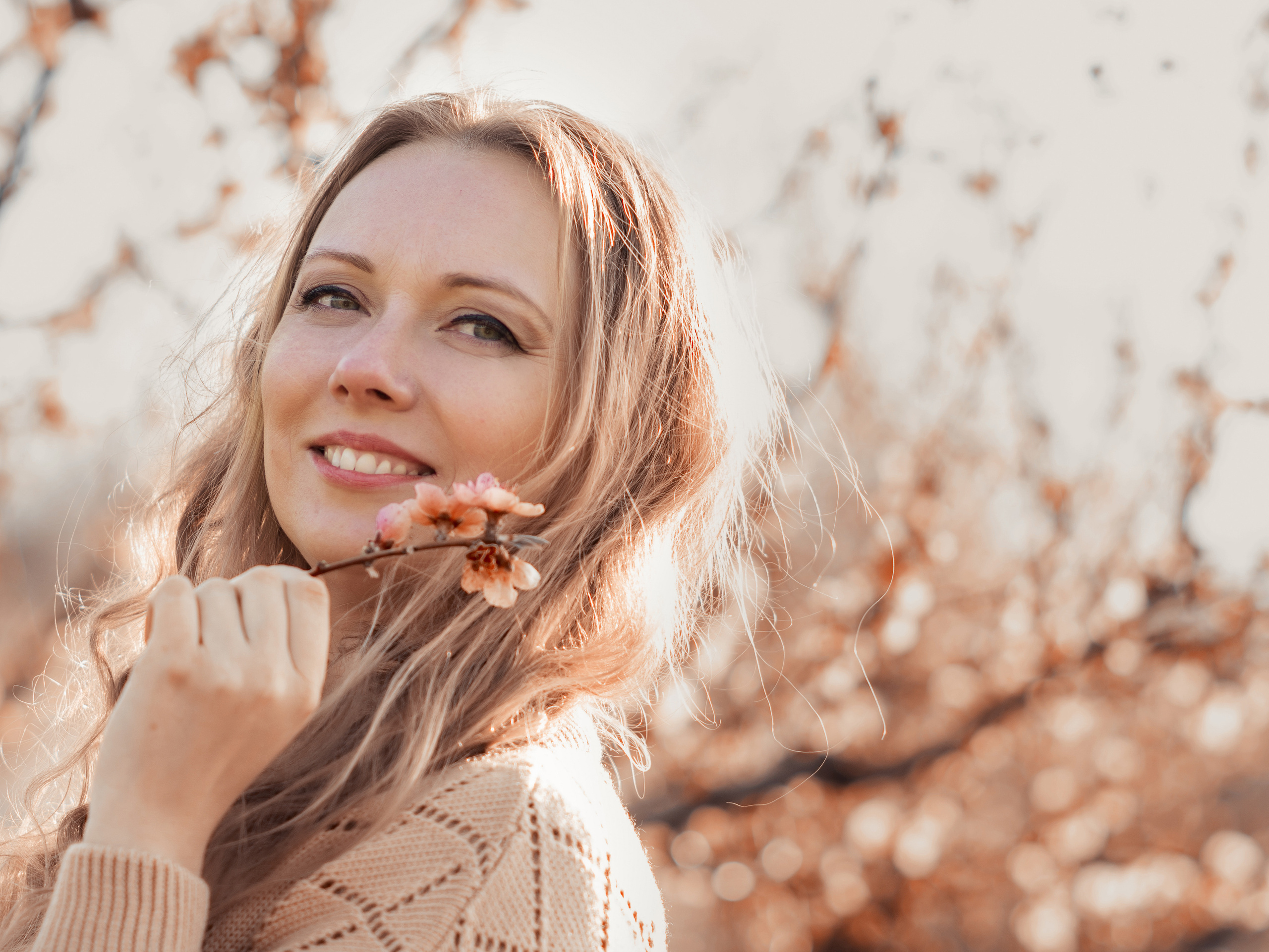 фотосессия в цветущих садах, фотограф Севастополь,  фотограф в Севастополе,  фотосессия в цветущих персиках,  фотосессия в персиковых садах, весенняя фотосессия, персиковый сад Севастополь,  персиковые сады Севастополь