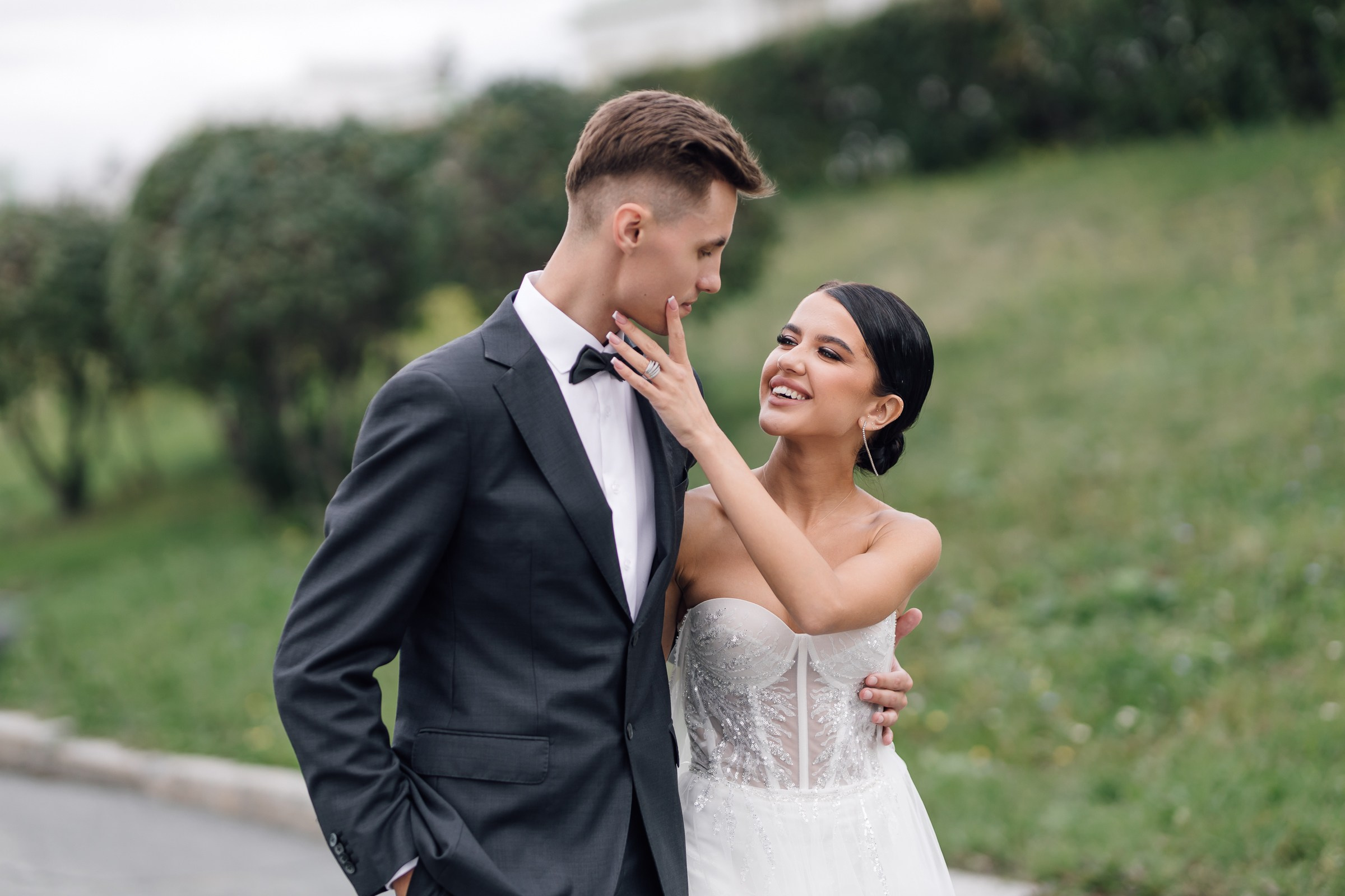 Заказать свадебные фото в Нижнем Тагиле можно через сайт или приложение. Всем привет! Меня зовут Виктория, добро пожаловать в мою группу.