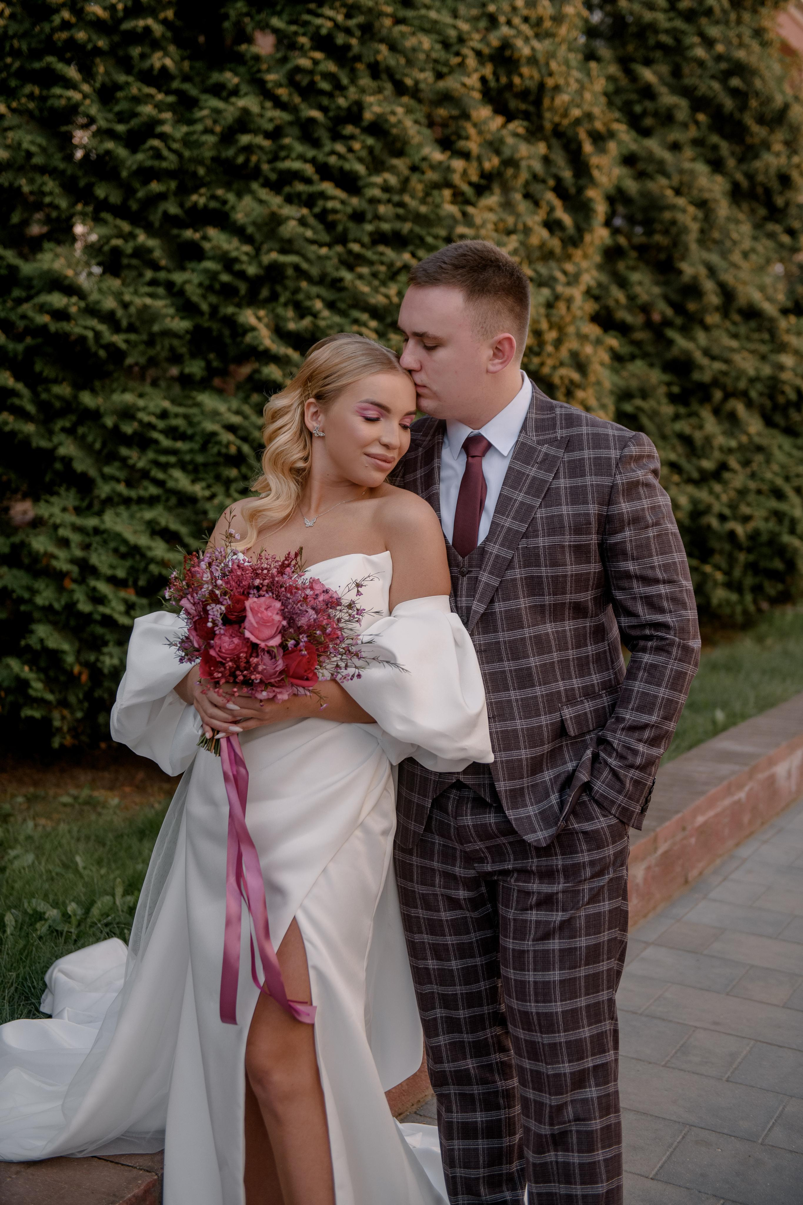 #Фуксия Ирина и Даня. Анна Чугунова