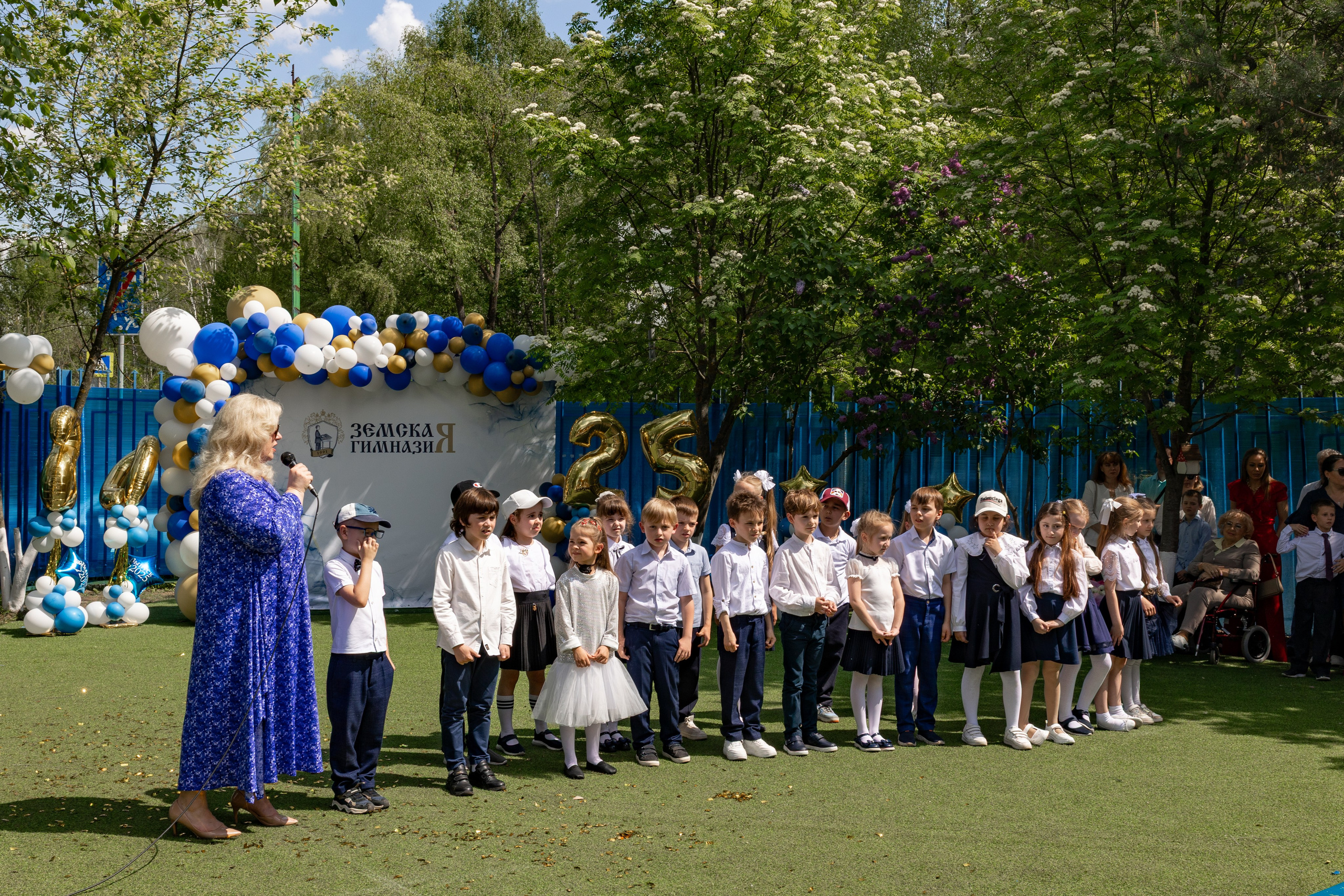 Последний звонок, гимназия в Балашихе. Свадебный фотограф Алена Полянская