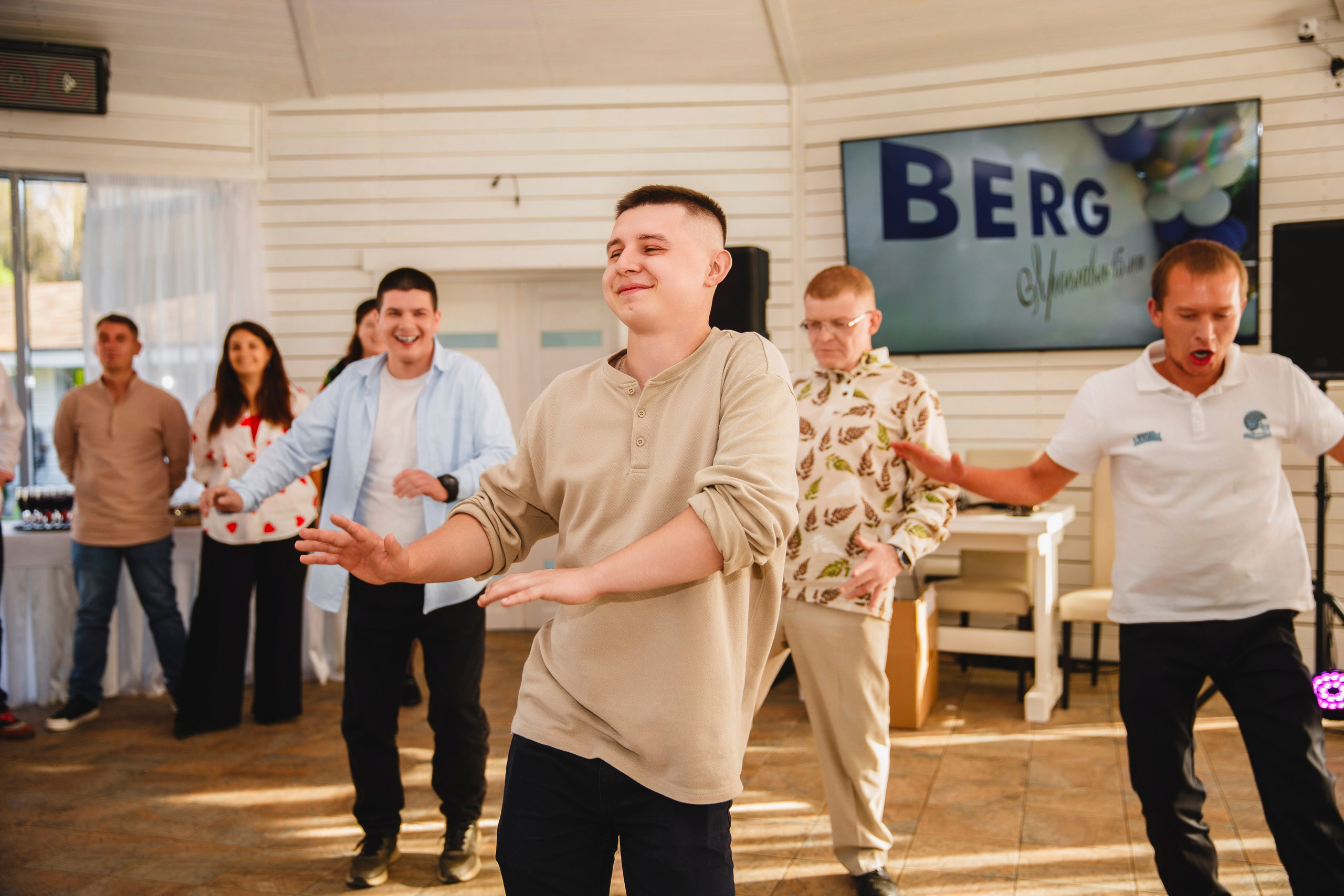 БЕРГ 15 лет. Свадебный и репортажный фотограф в Ярославле Евгений Шовдин