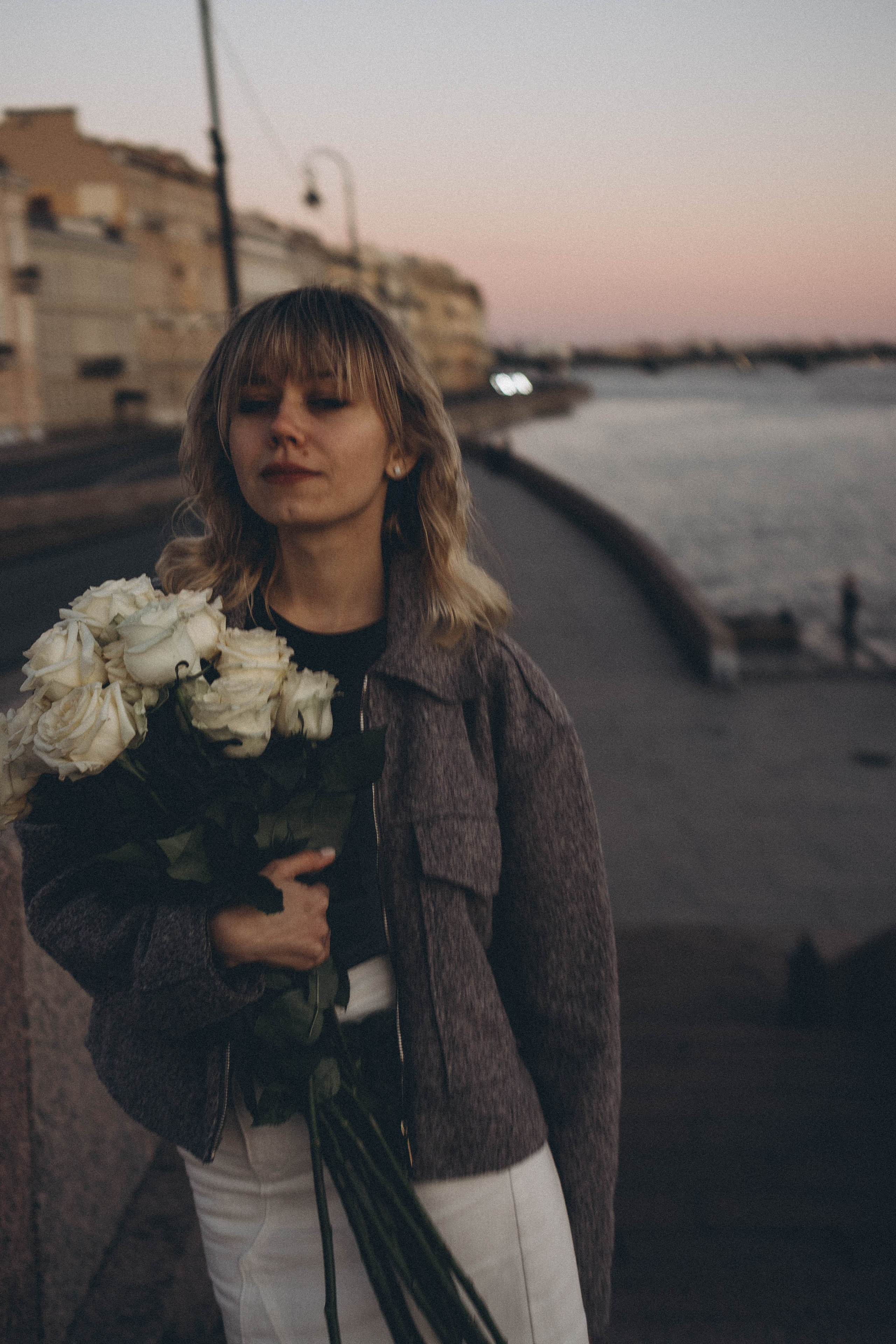 ПРОГУЛКА ПО ГОРОДУ В БЕЛЫЕ НОЧИ (другой вариант). Профессиональный фотограф, Санкт-Петербург — Виктория Богомолова