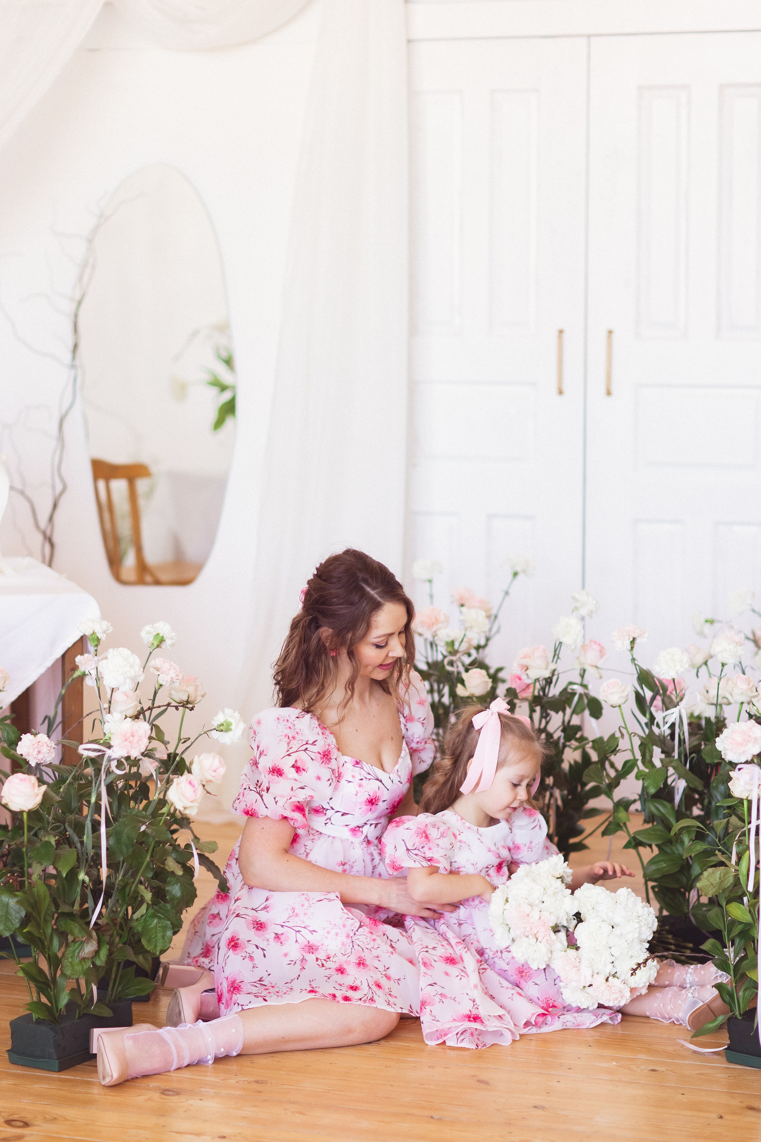 Фотосессия с живыми цветами в фотостудии г. Краснодар. Семейный и детский фотограф в Краснодаре Анна Трашкова