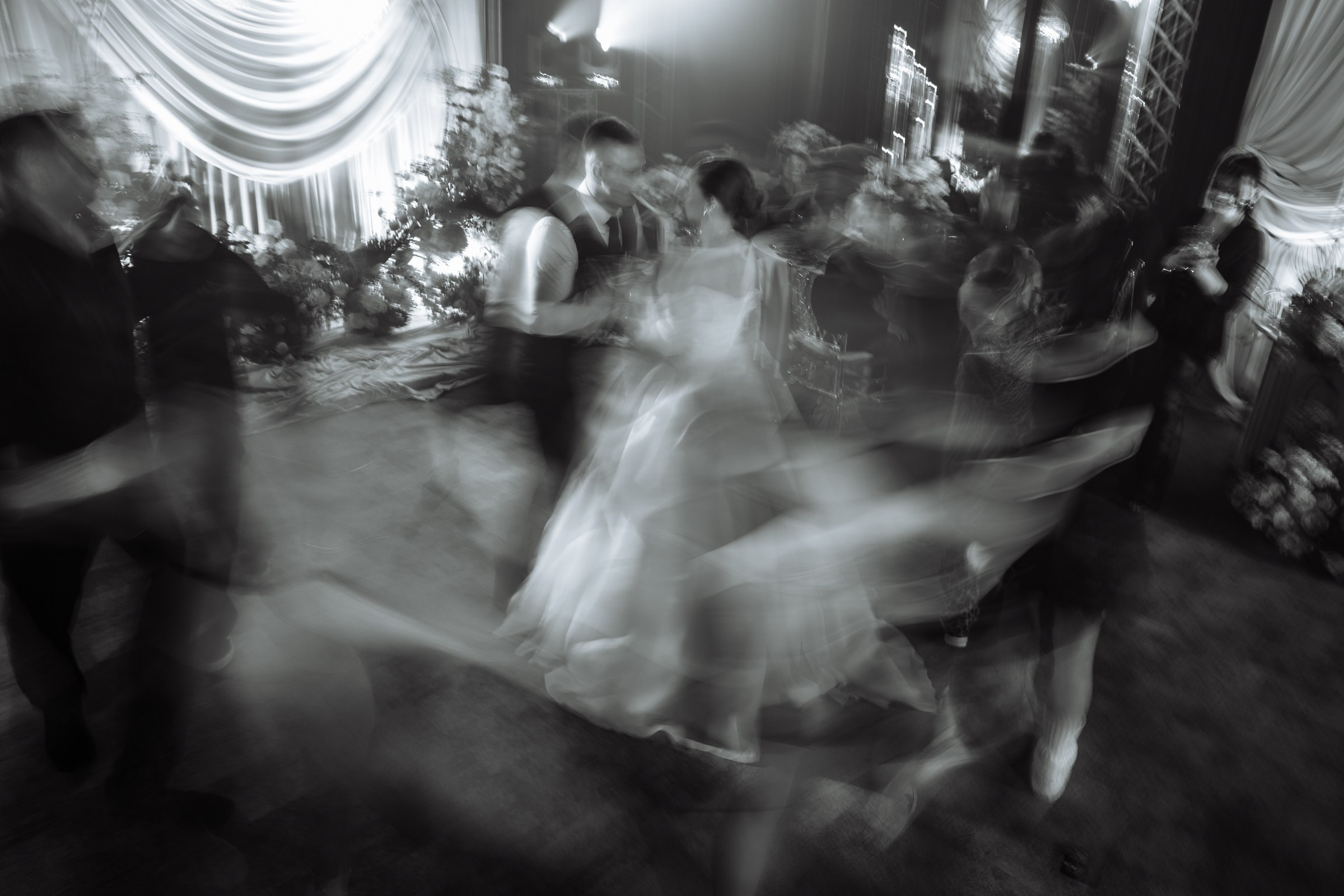 Фотограф в Крыму — Федор зайцев. Свадебная, семейная и портретная съёмка. Фотографии для контента, для бизнеса. Корпоративная съёмка