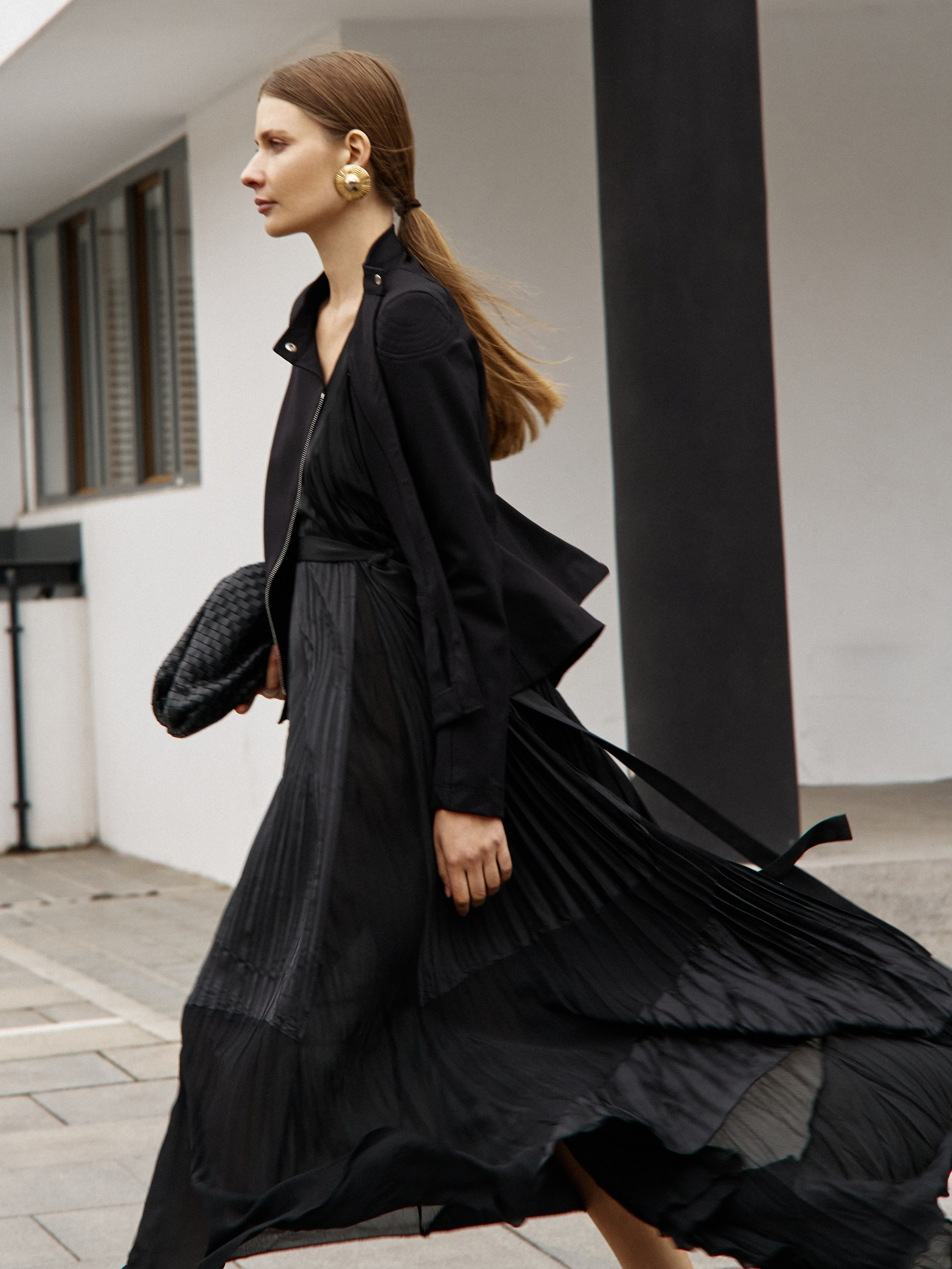 HIGHT. Фотограф для брендов одежды и маркетплейсов в Москве Рита Винтер