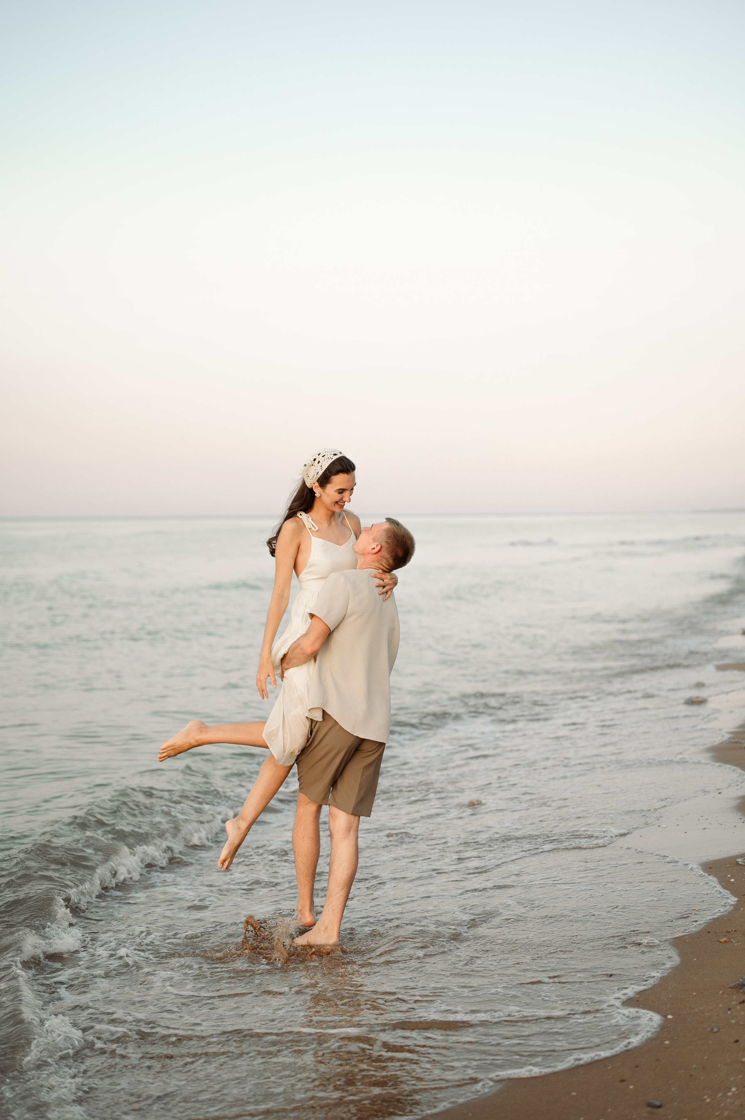 Предсвадебная съёмка на море🌊. Свадебный и семейный фотограф в Краснодаре Алина Мельник