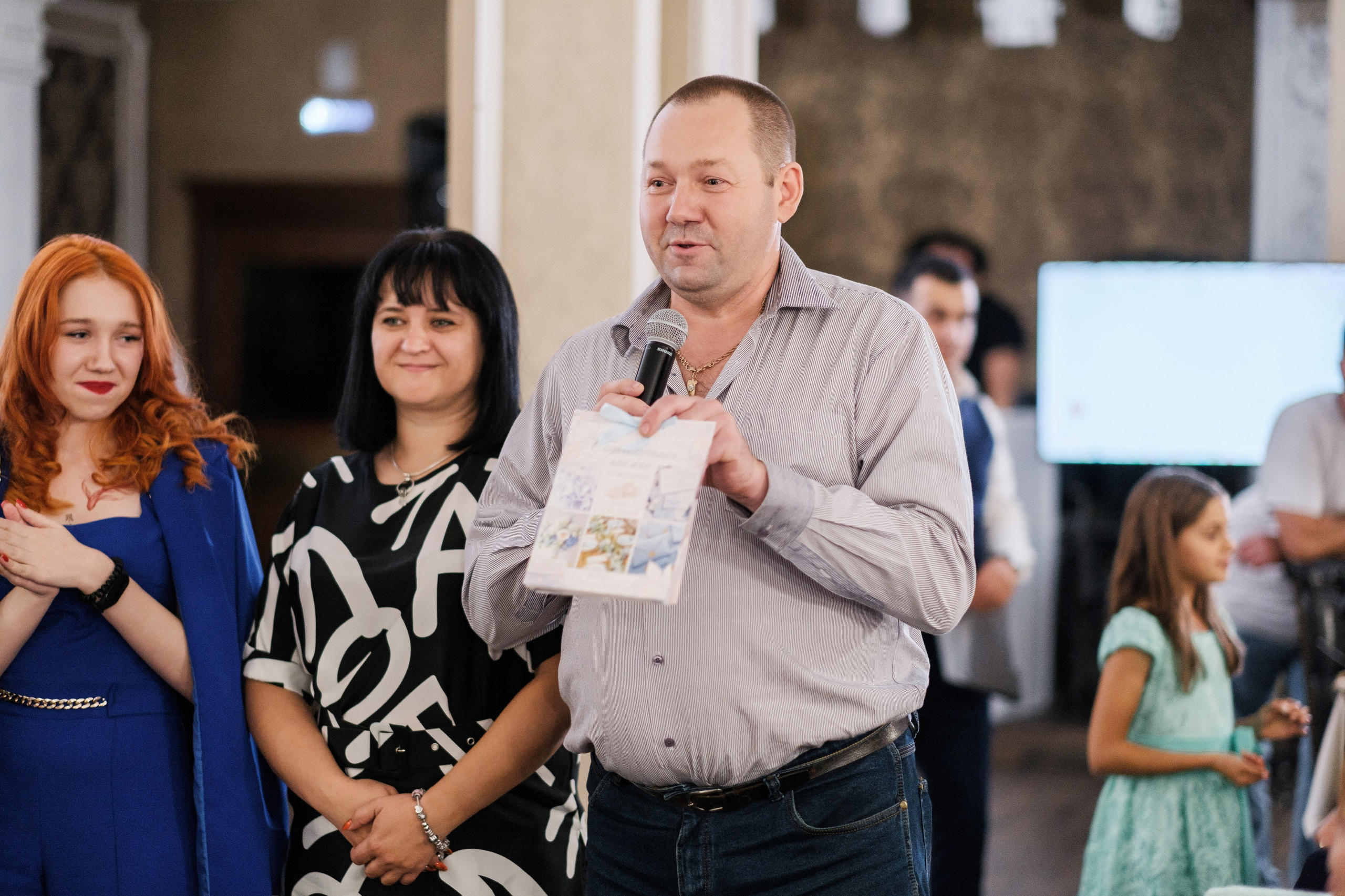 Дмитрий и Александра. Свадебный фотограф | репортаж | праздники | крещение