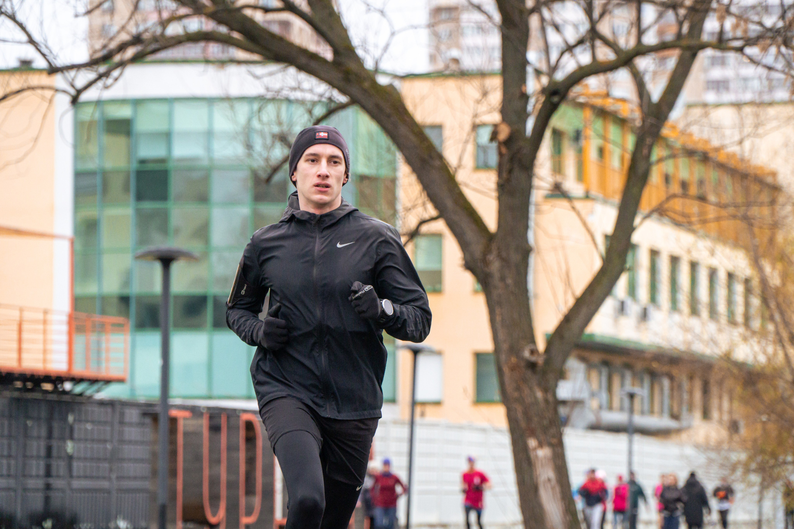 5 вёрст Реутов 16.11.2024. Роман Капилюшов. Бег. Фото. Видео. г. Люберцы