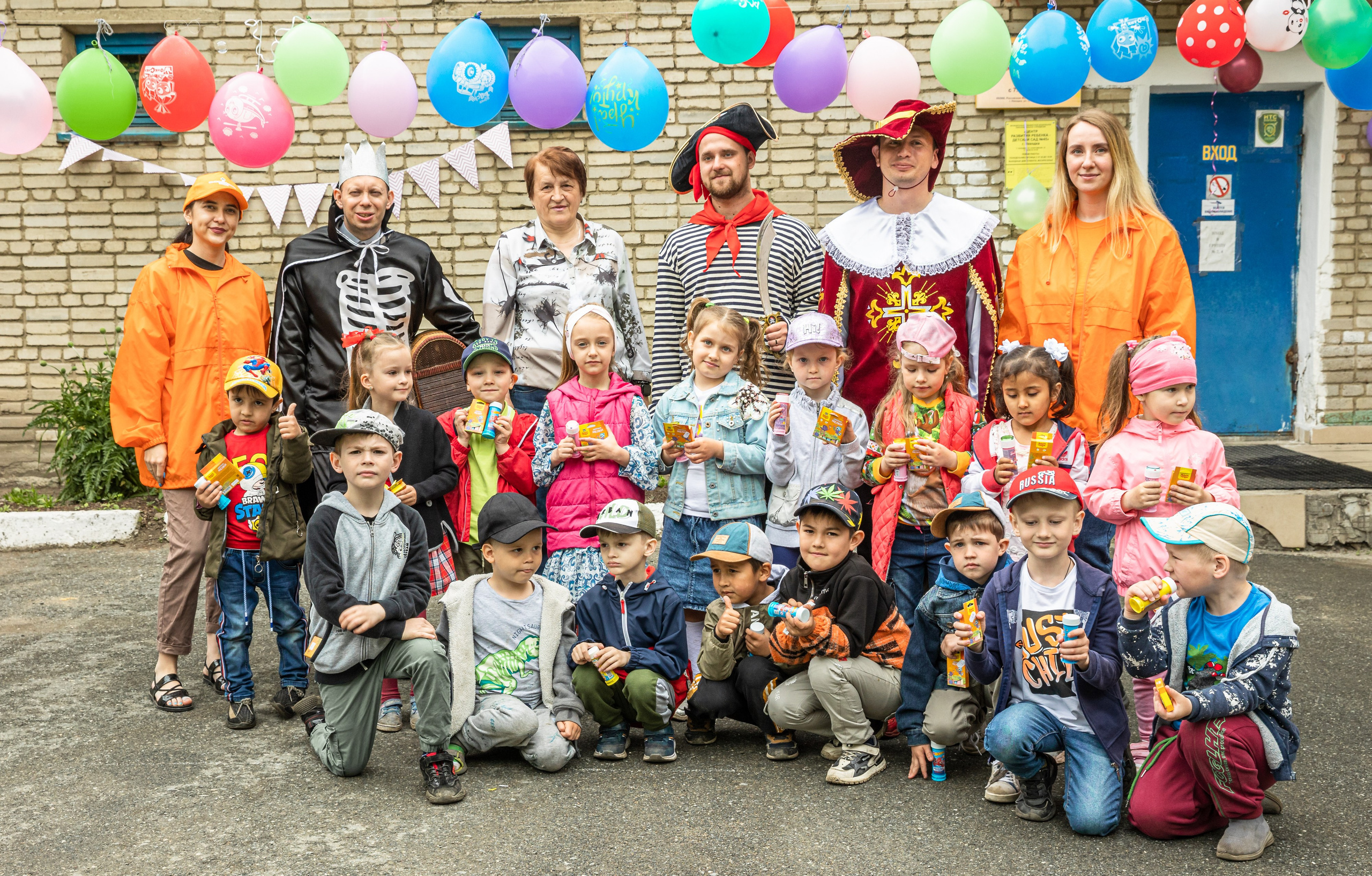 Репортажно-постановочная съемка в саду. Детский семейный фотограф в г. Находка Ольга Коваленко, фотостудия Memories