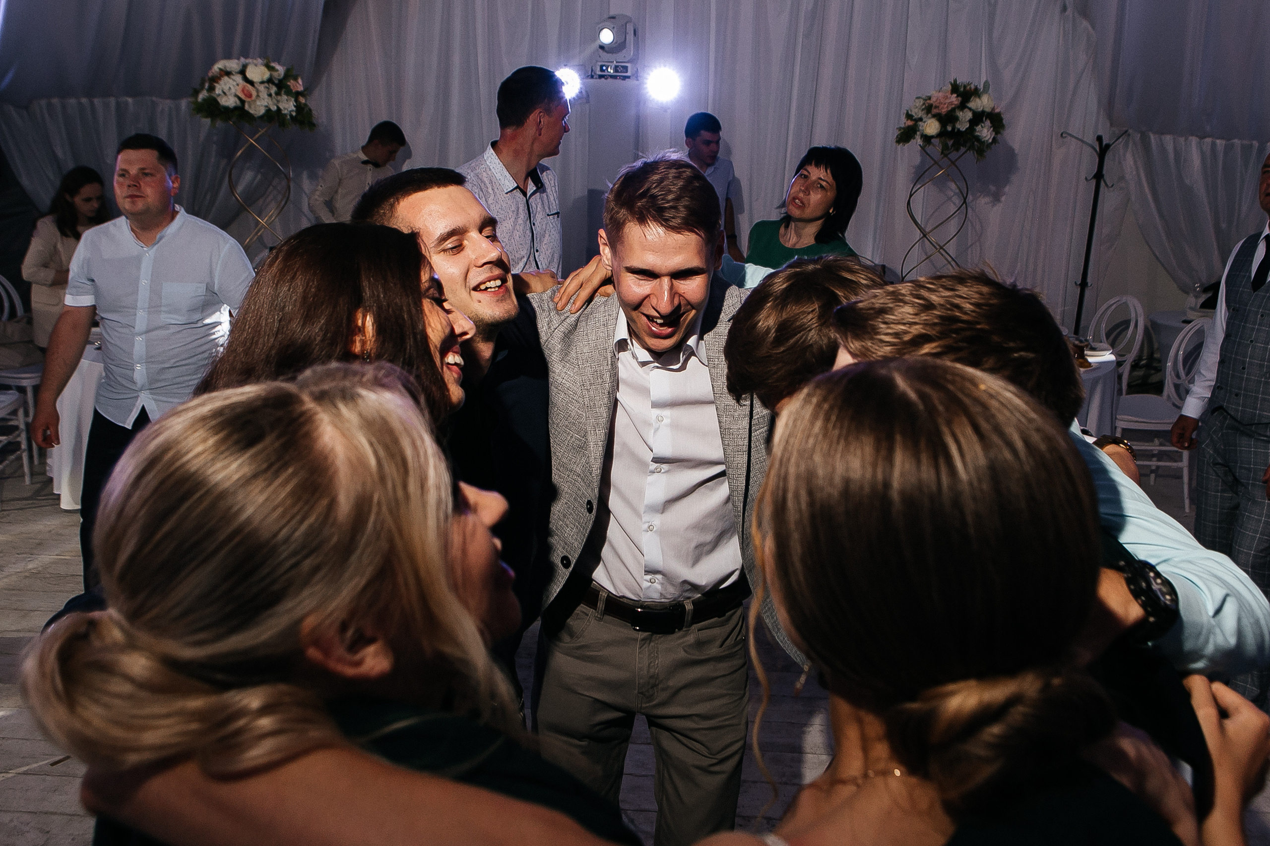 Свадебный фотограф Нижний Новгород. Свадебный и контент фотограф в Нижнем Новгороде Владимир Пресняков