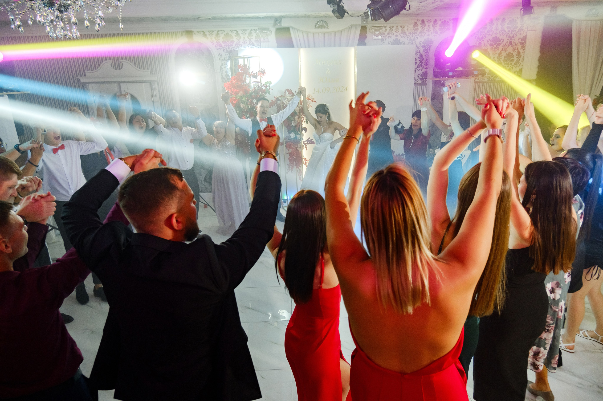 Михаил и Юлия. Свадебный фотограф | репортаж | праздники | крещение