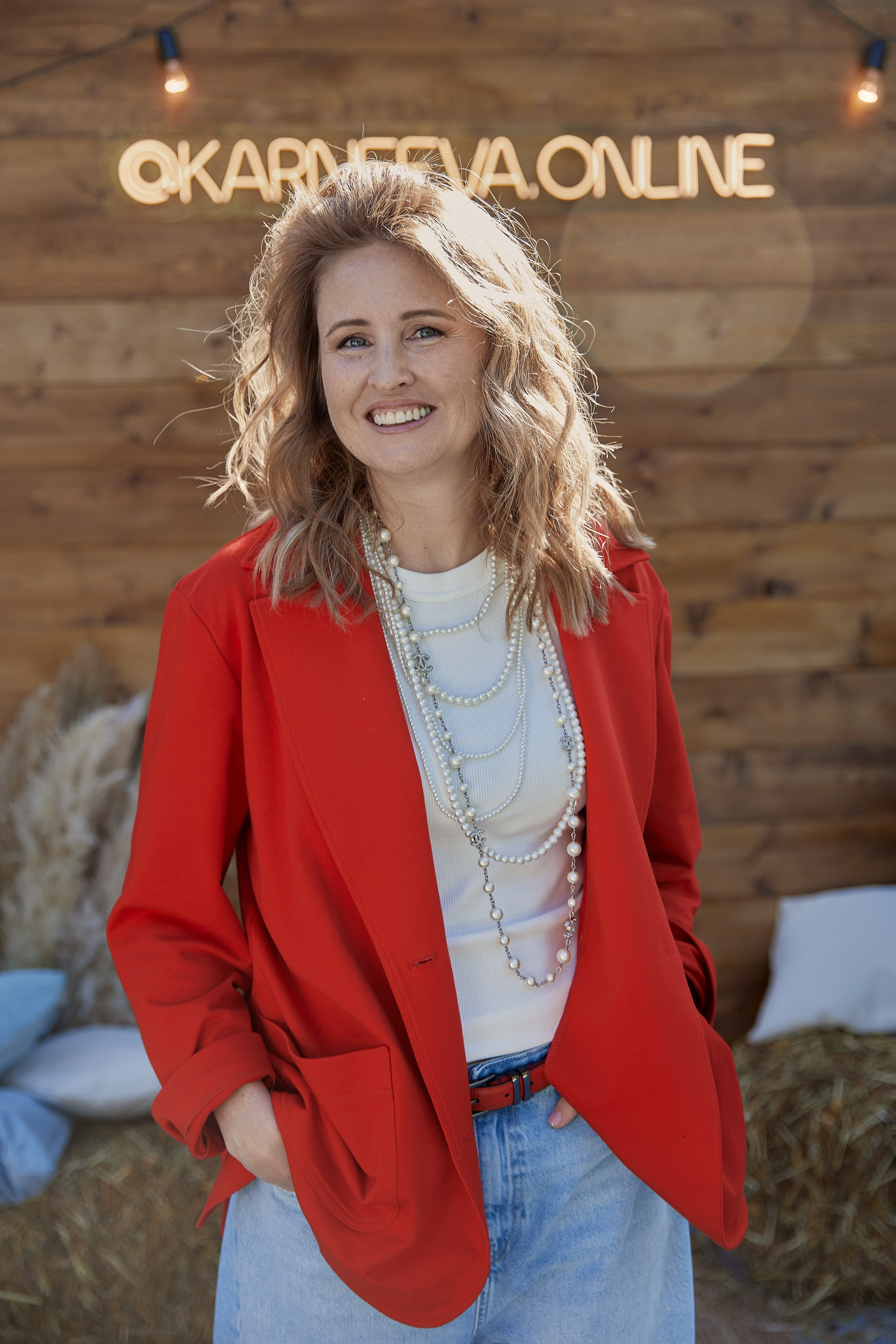 Выпускной Karneeva.online 2024. Репортажный и семейный фотограф Ухова Наталья в Москве