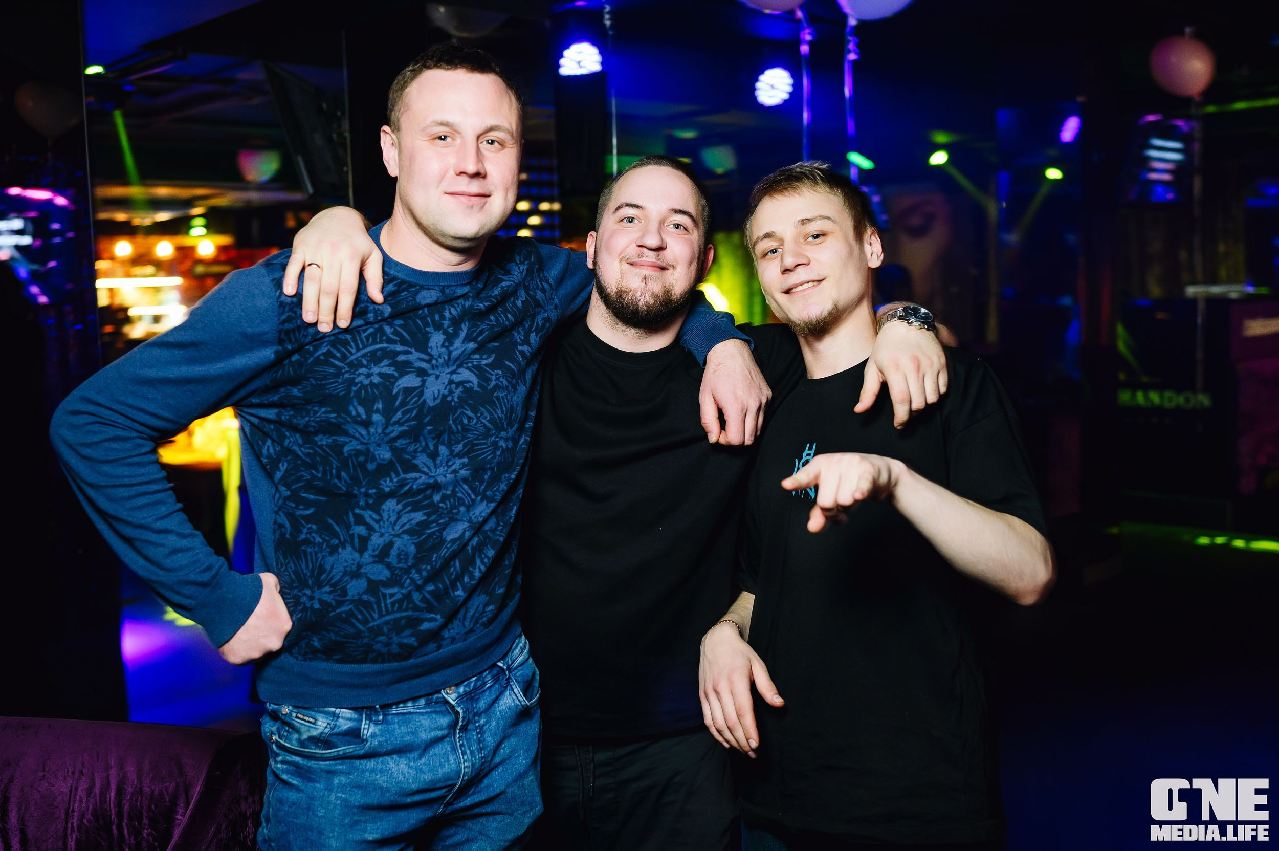 Фоторепортаж из караоке-клуба Эйфория. One Media Life: фоторепортажи, фотоотчеты с мероприятий и заведений